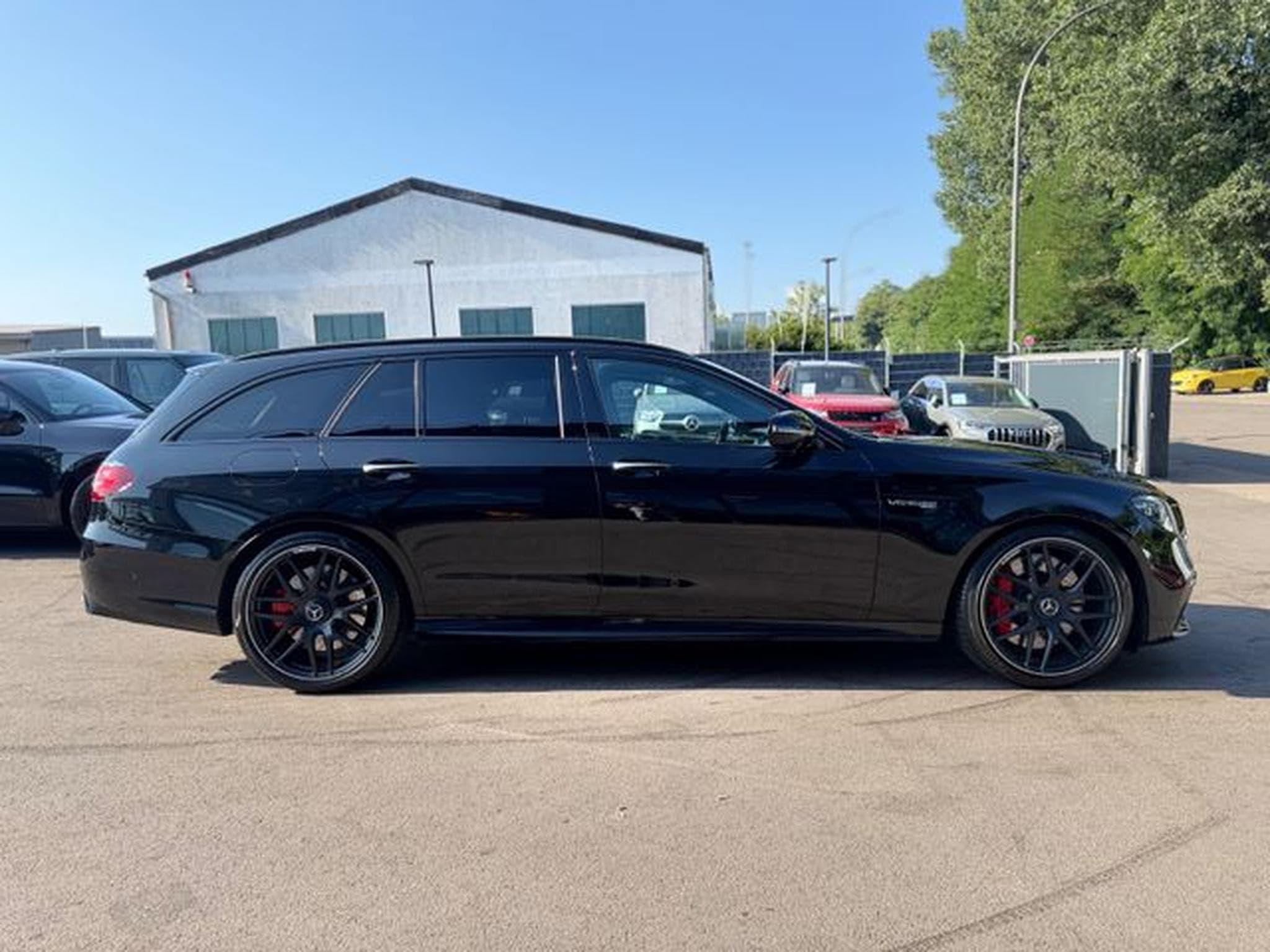 Mercedes E 63 AMG E 63S AMG 4M*FACELIFT*NIGHT PAKET*PANORAMA*HUD* (2021) - Foto 11