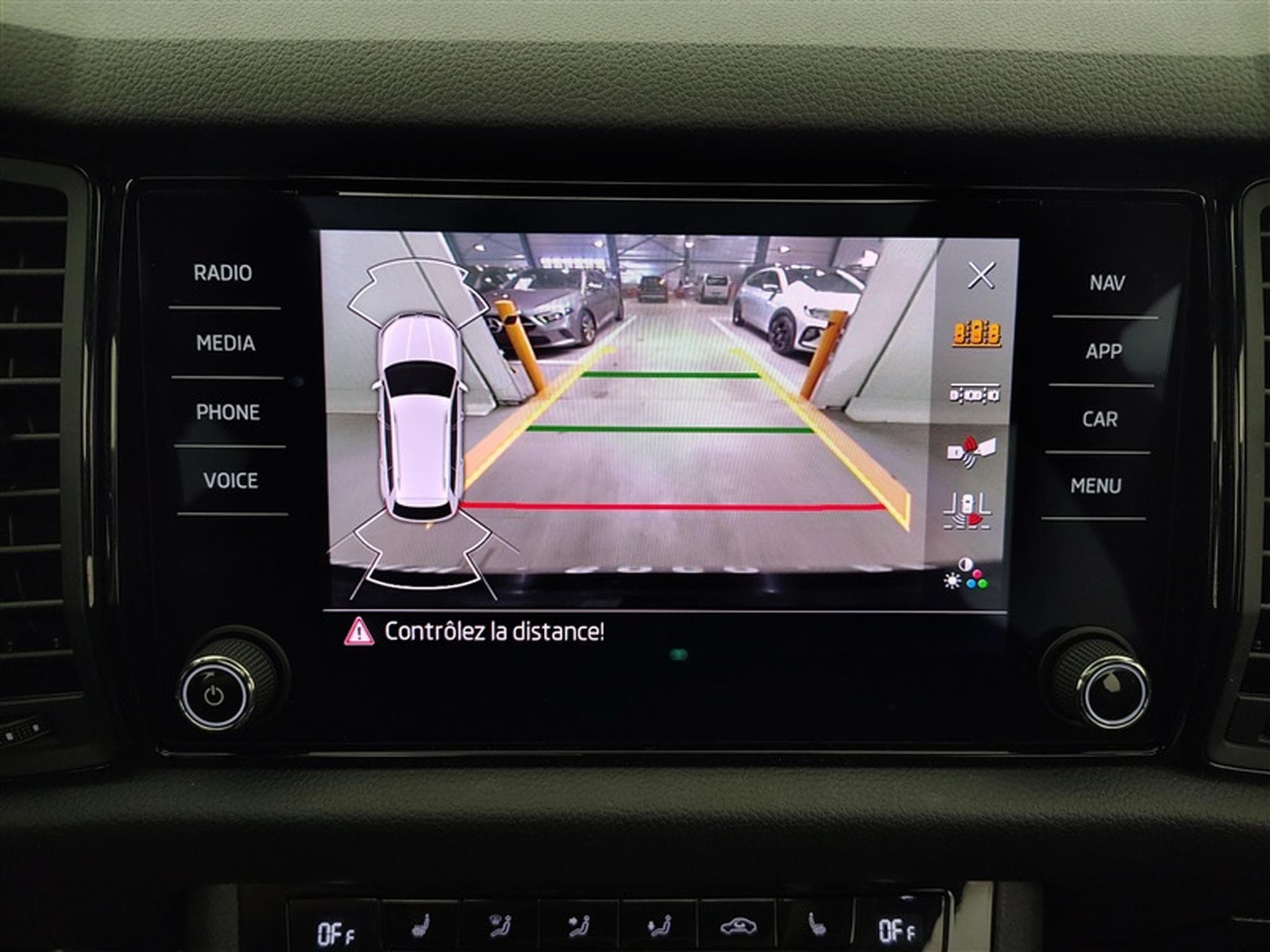 Skoda Kodiaq 1.5 TSI ACT Sportline II DSG°NAV°CARPLAY°CAM AV-AR (2021) - Foto 18