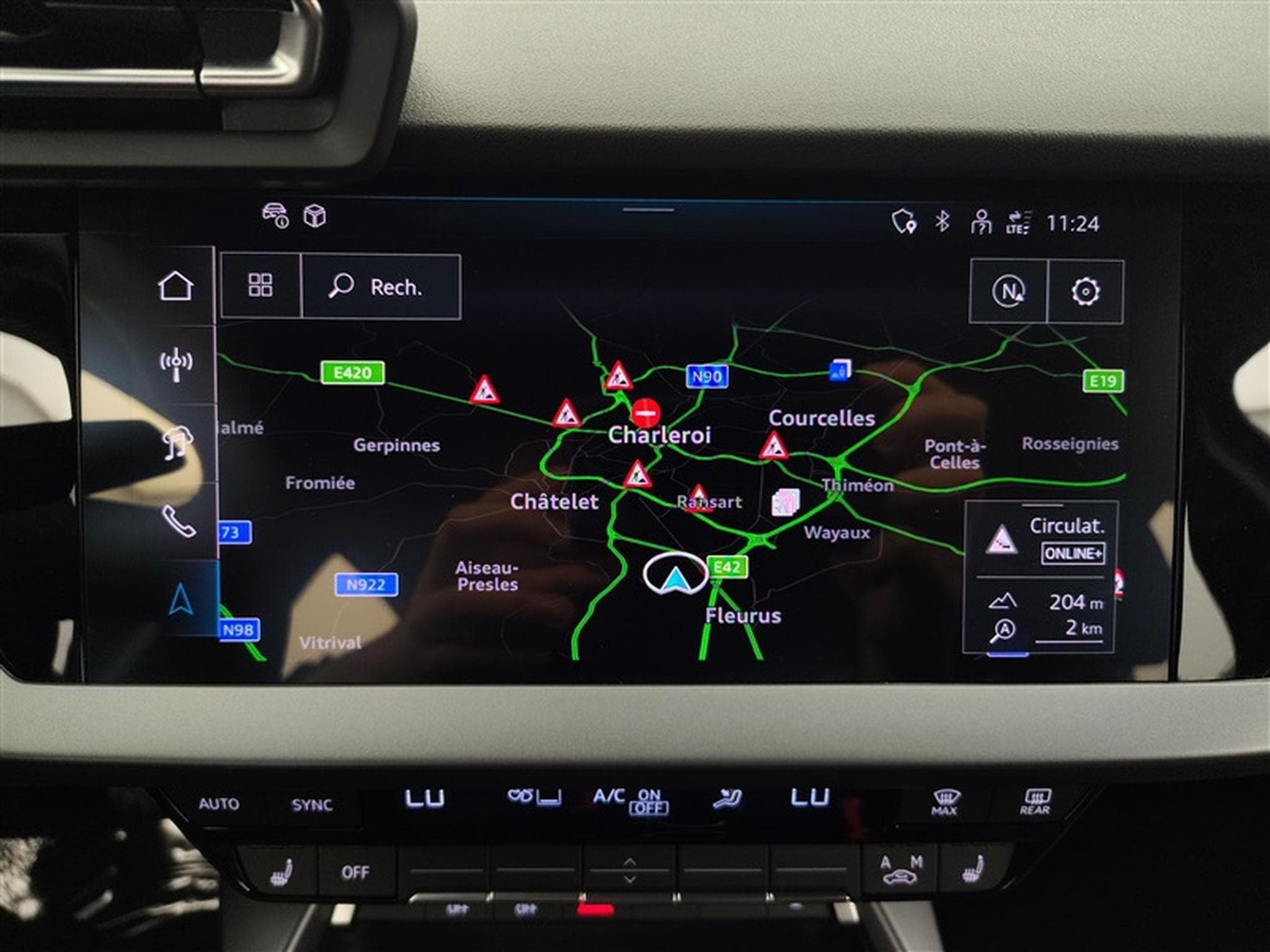 Audi A3 30 TDi  Navi Cockpit / Led / PDC (2025) - Foto 11