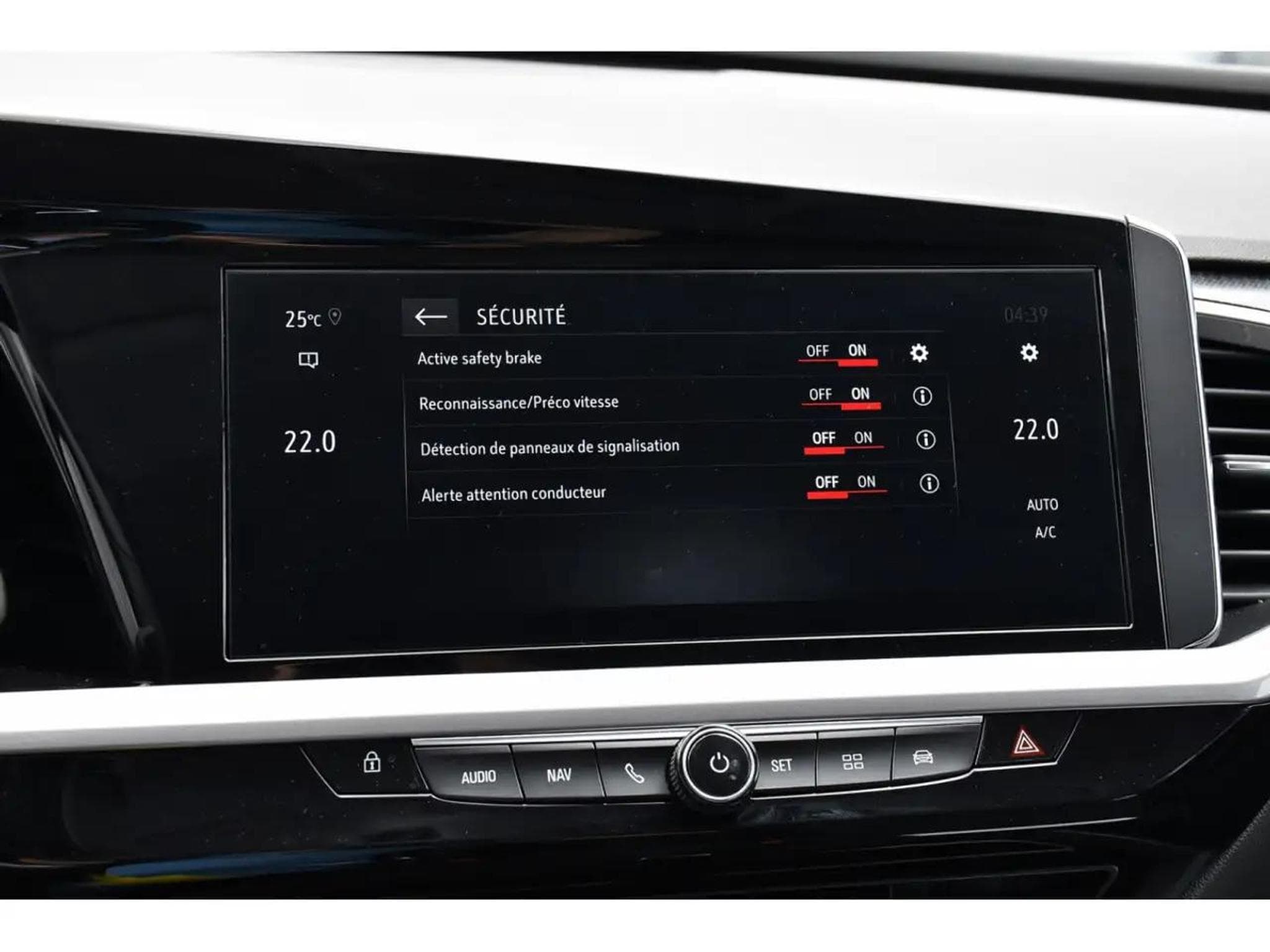 Opel Grandland (2024) - Foto 15