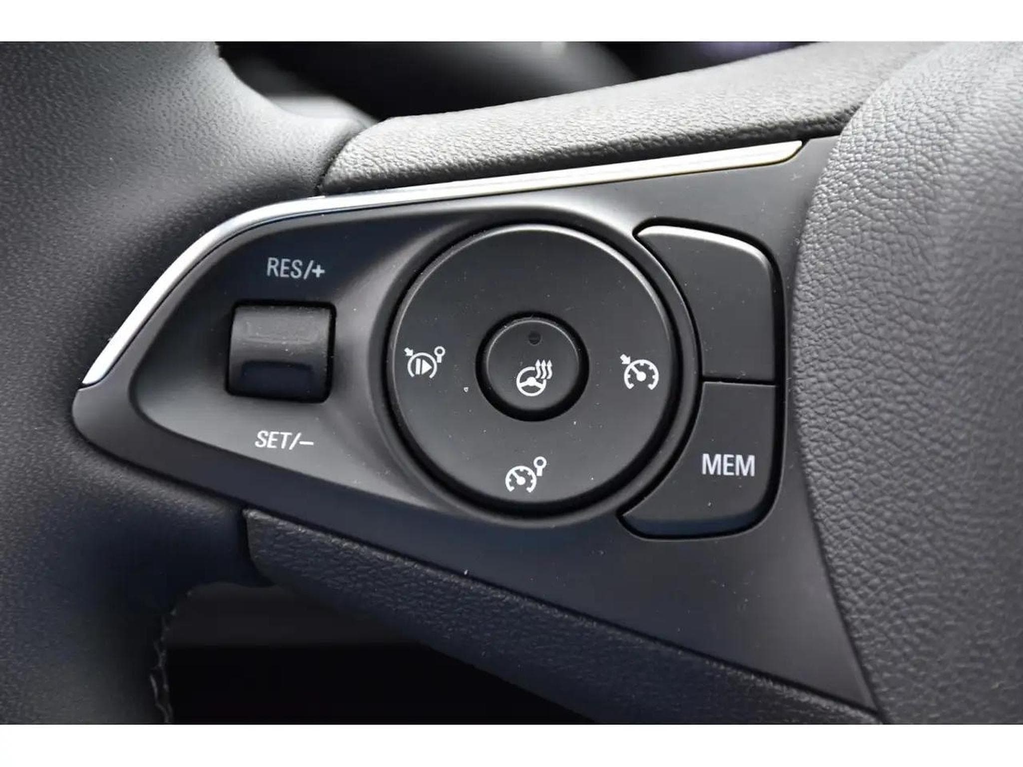 Opel Grandland (2024) - Foto 20