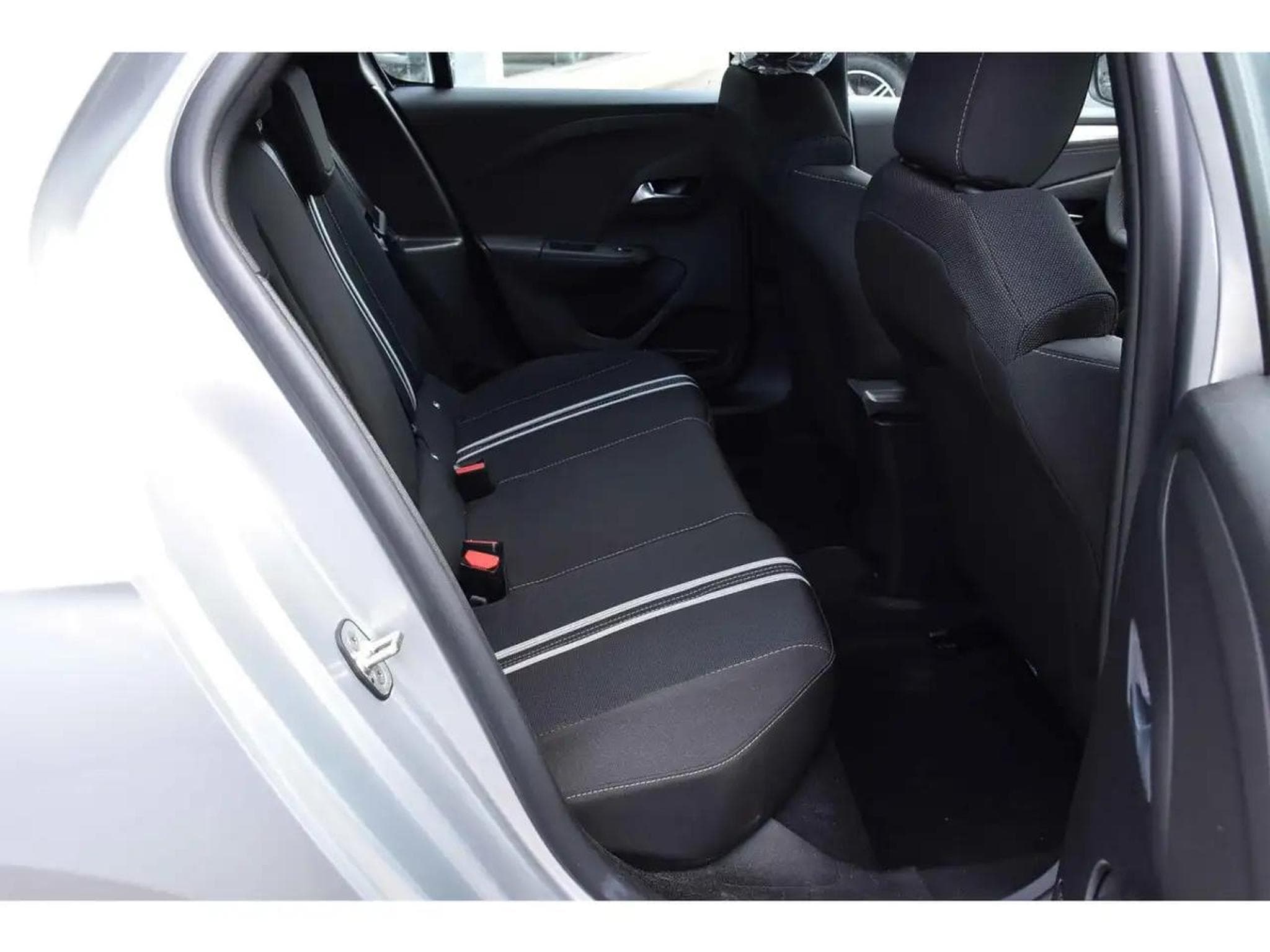 Opel Corsa (2025) - Foto 8