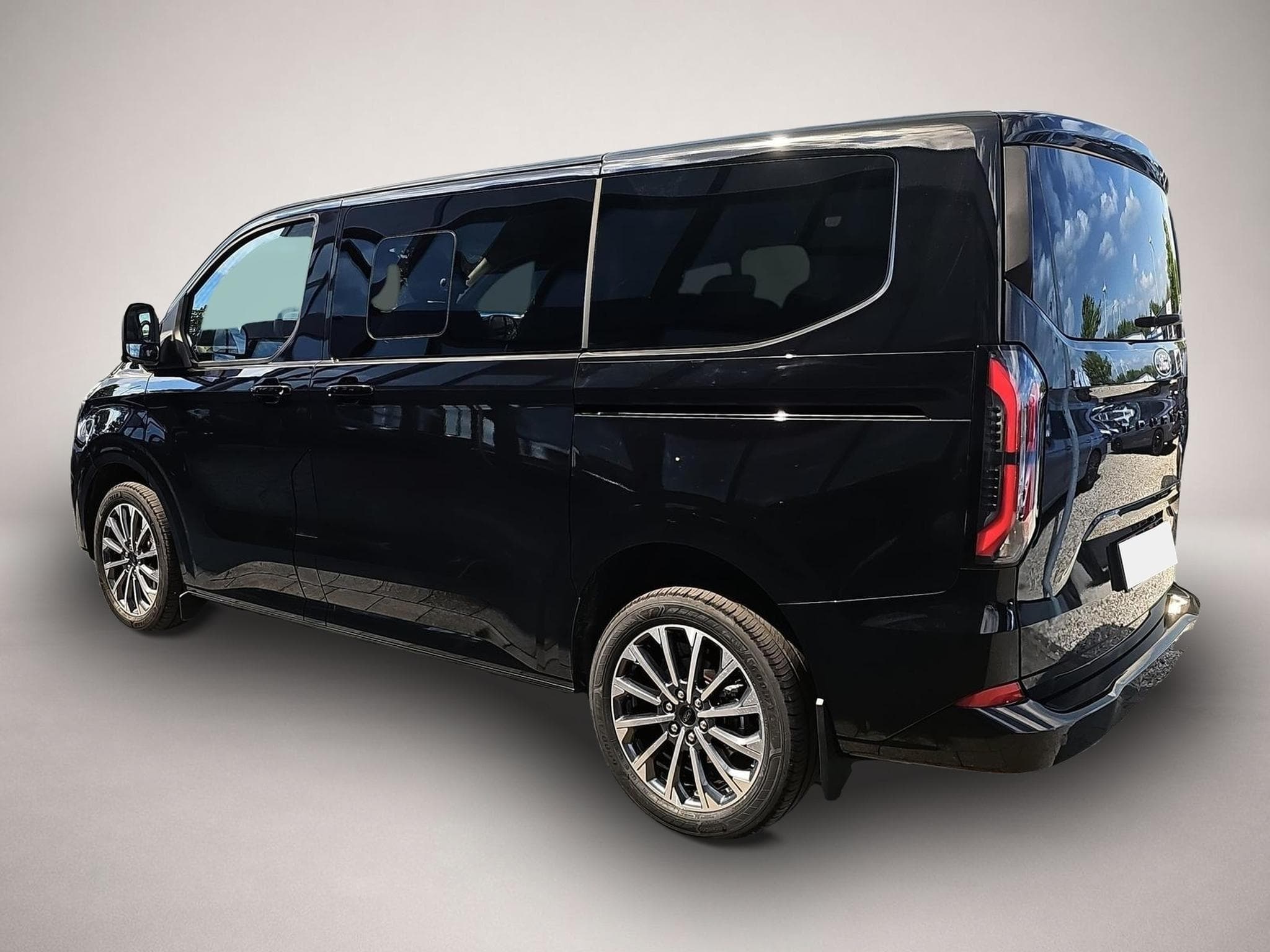 Ford Tourneo (2026) - Foto 5