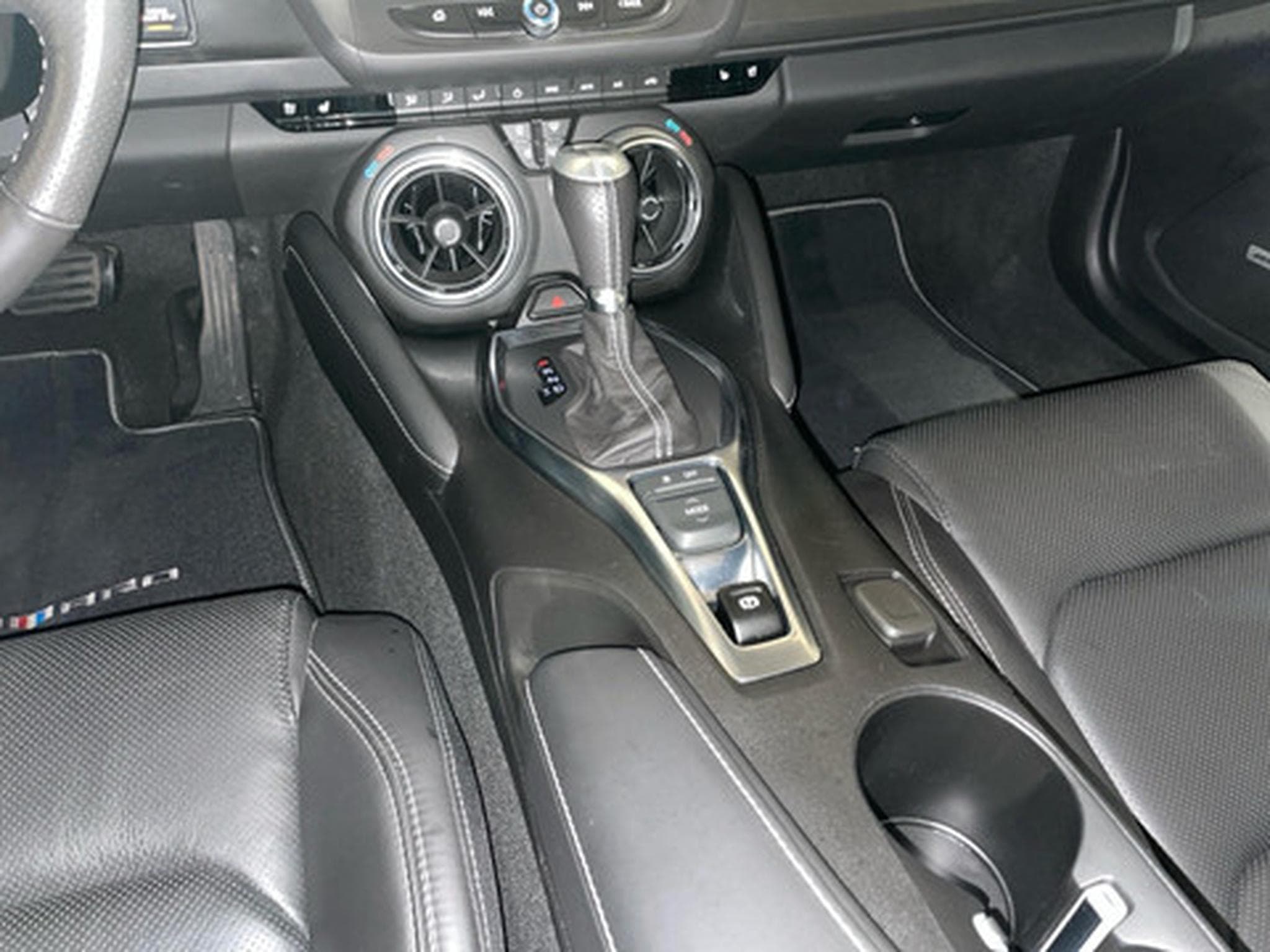 Chevrolet Camaro USA 6.2 V8 Sport (2022) - Photo 10