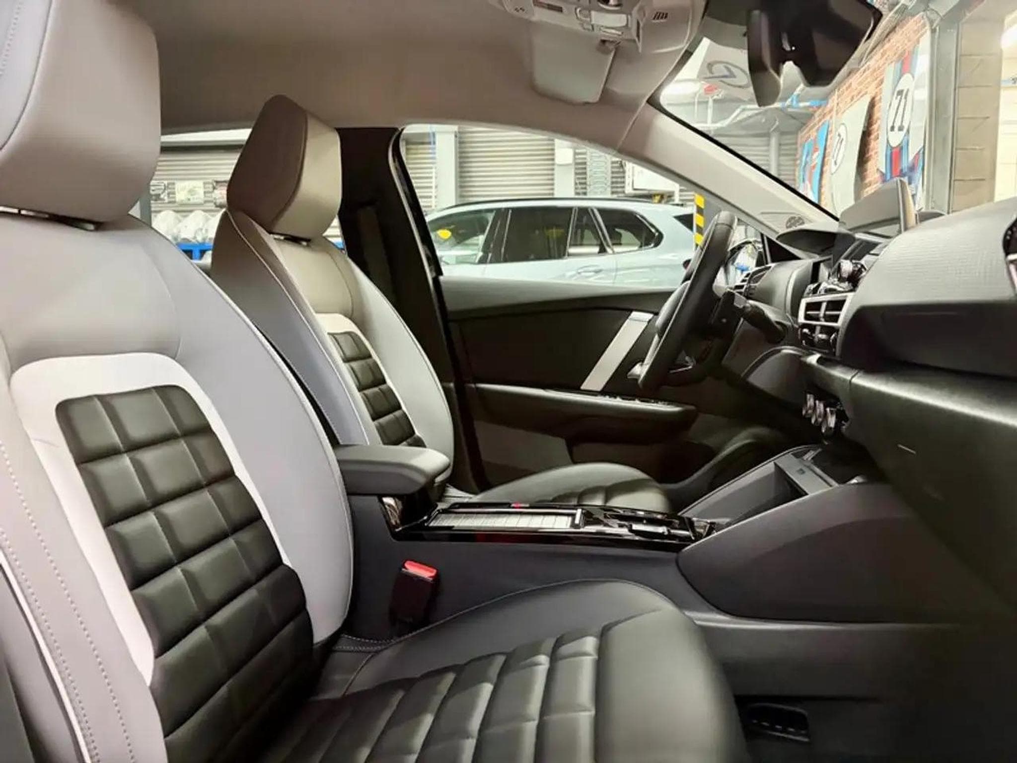 Citroën C4 (2025) - Foto 8