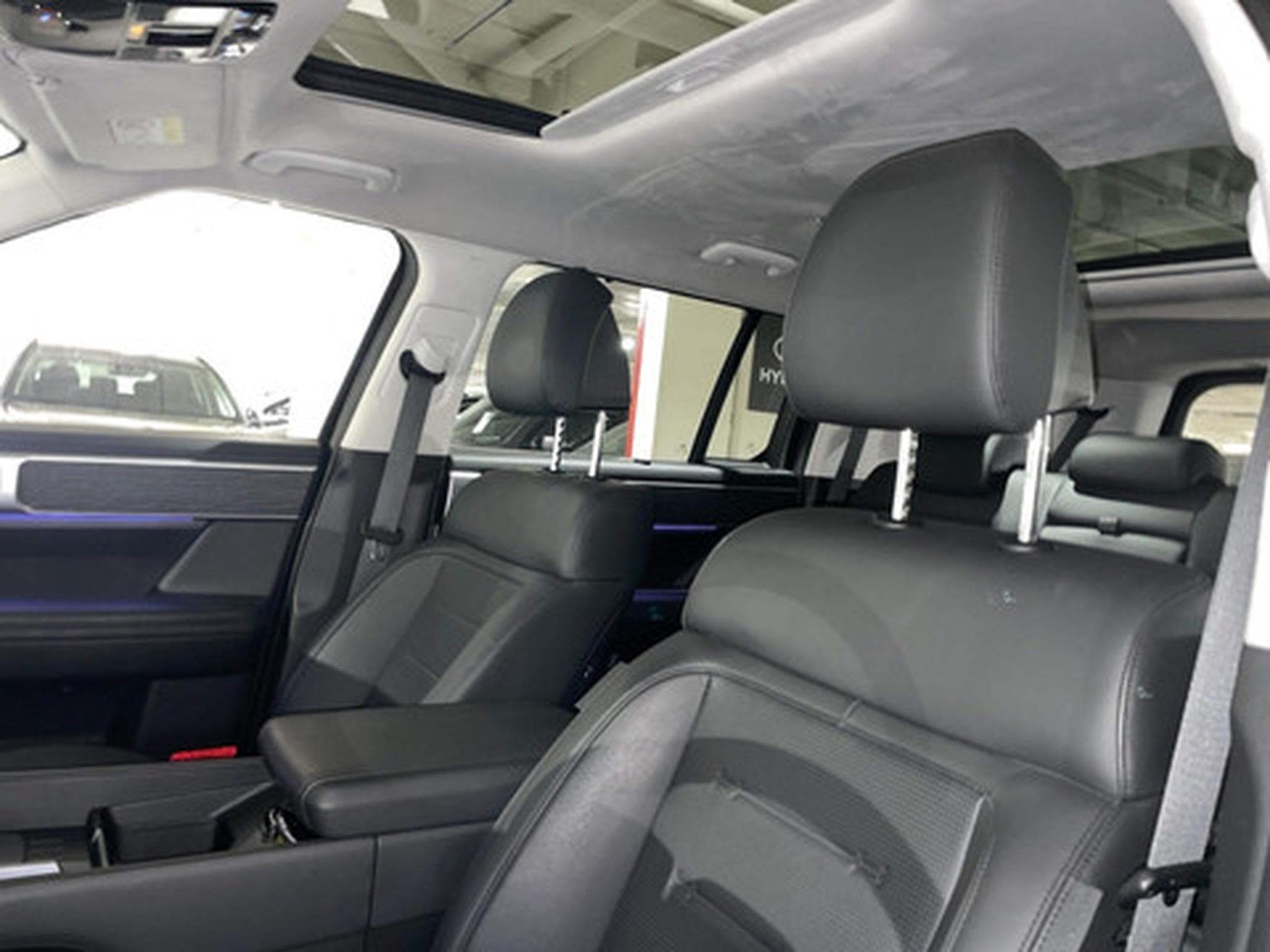 Hyundai Santa Fe 1.6 T-GDi Hybrid SHINE 7 PLACES (2025) - Photo 14