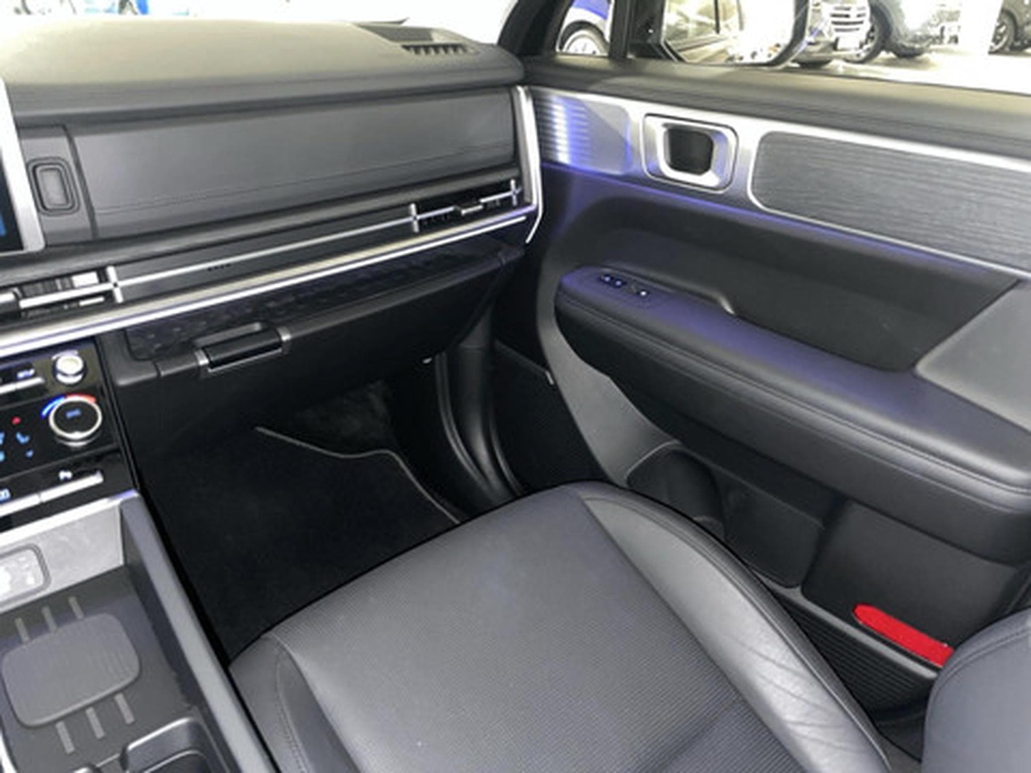 Hyundai Santa Fe 1.6 T-GDi Hybrid SHINE 7 PLACES (2025) - Photo 9