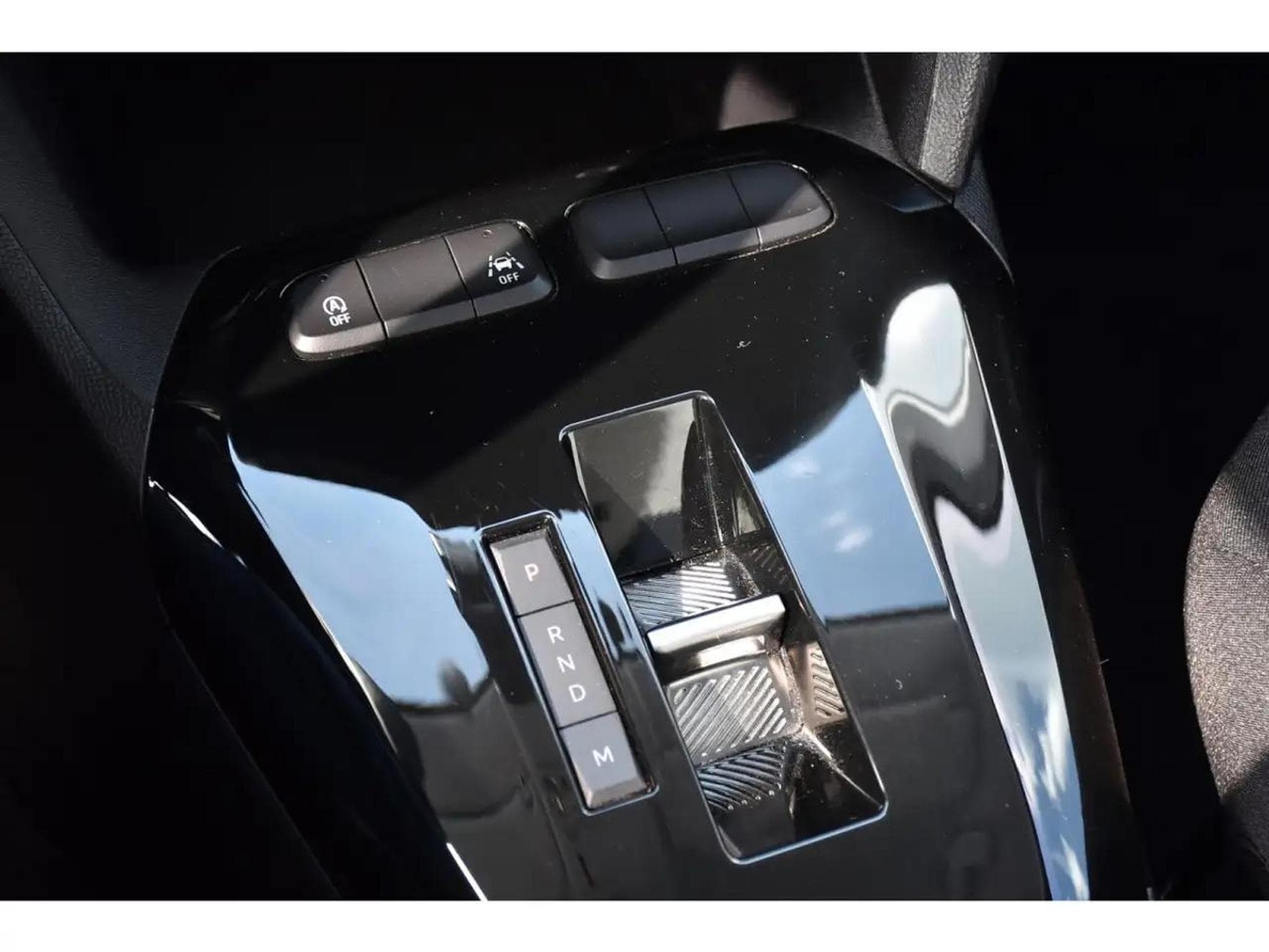 Opel Corsa (2025) - Foto 15
