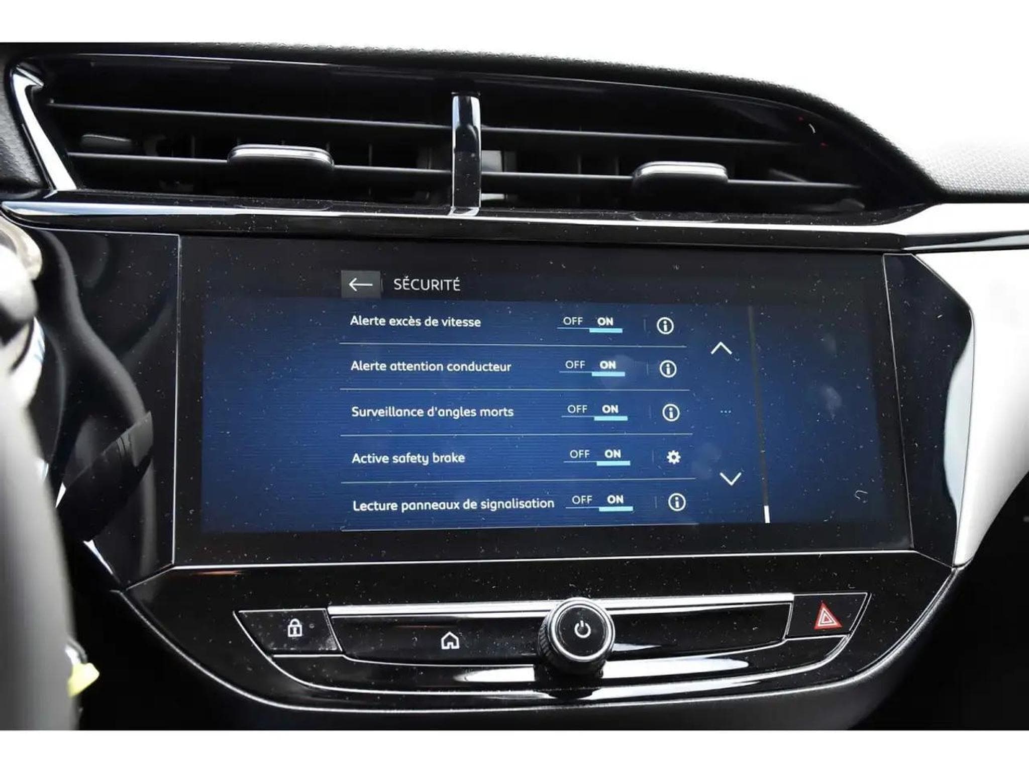 Opel Corsa (2025) - Foto 12