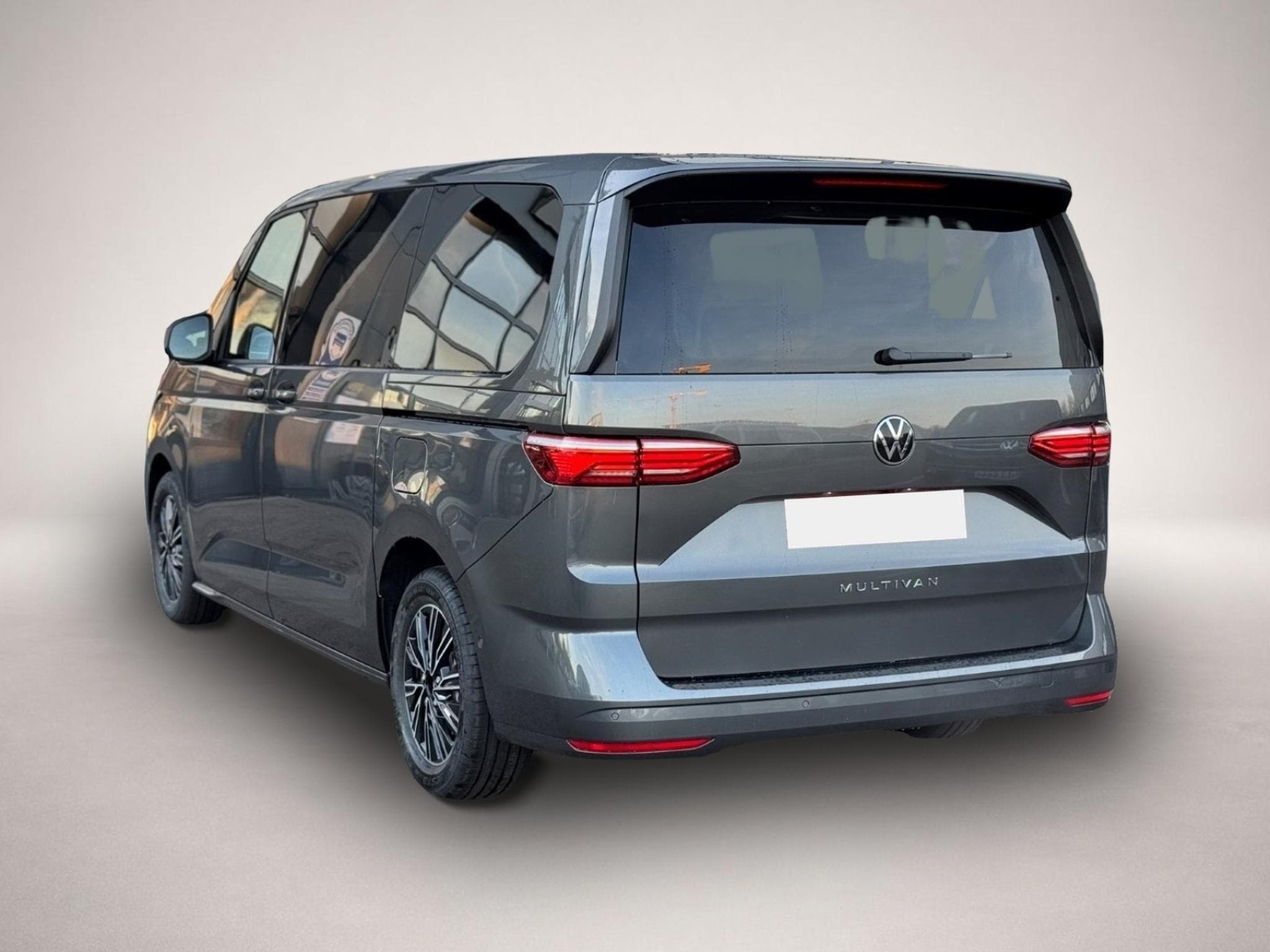 VW Multivan (2024) - Photo 2