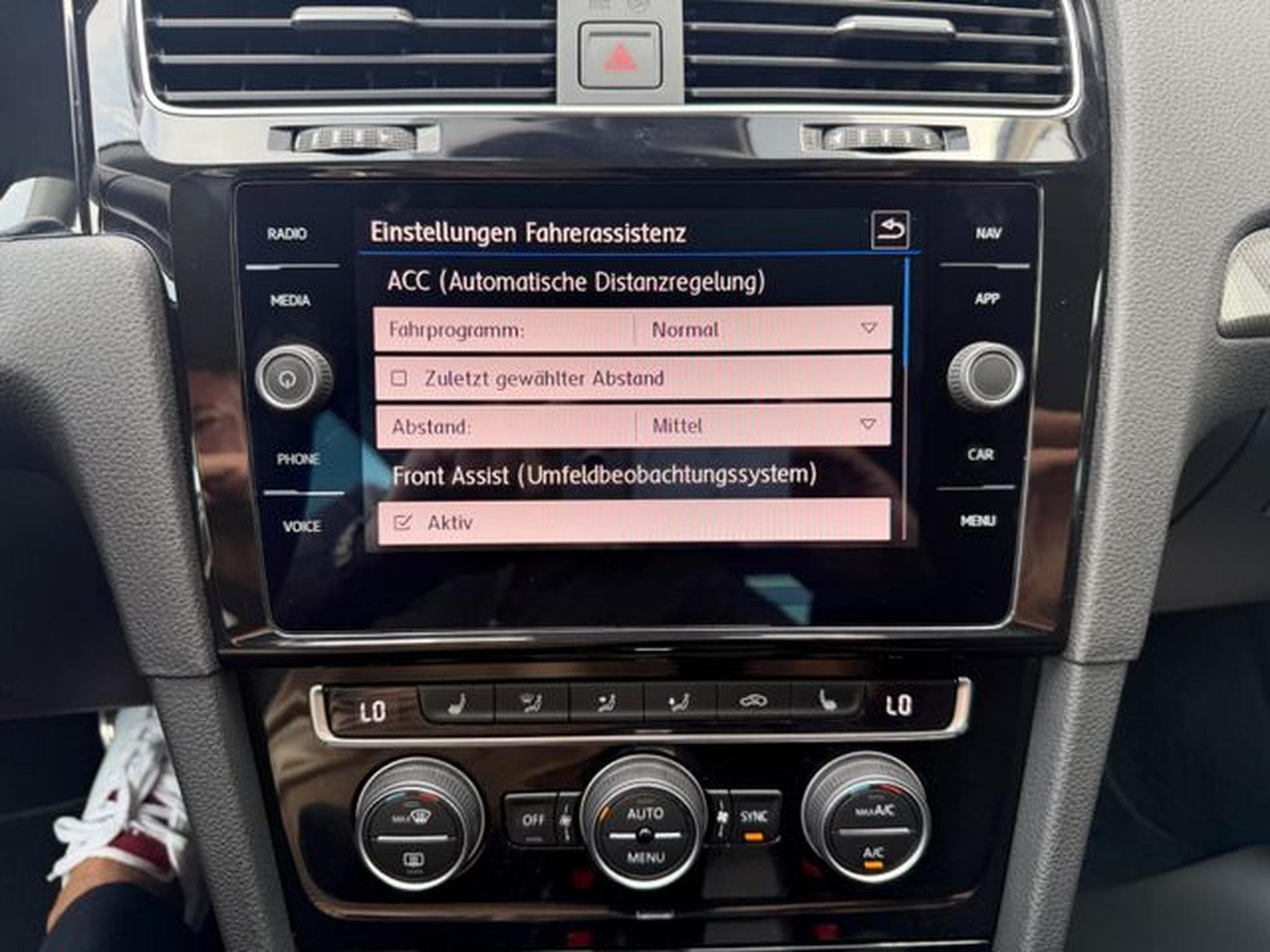 VW Golf Golf 7 Lim. 1.5 TSI DSG IQ.DRIVE /LED/ACC/GARANT (2019) - Photo 16