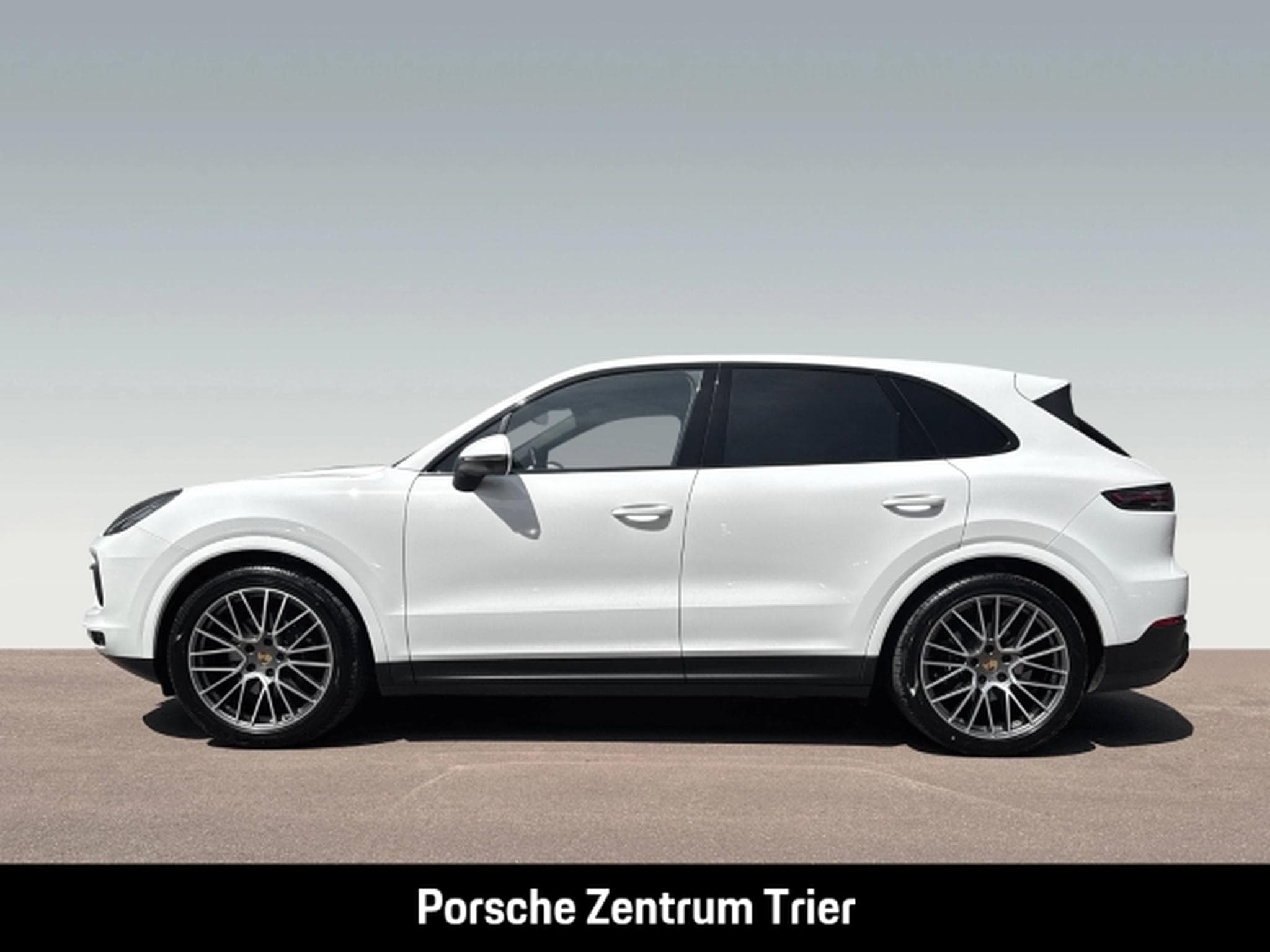 Porsche Cayenne Platinum Edition Soft-Close Head-Up BOSE (2023) - Photo 2