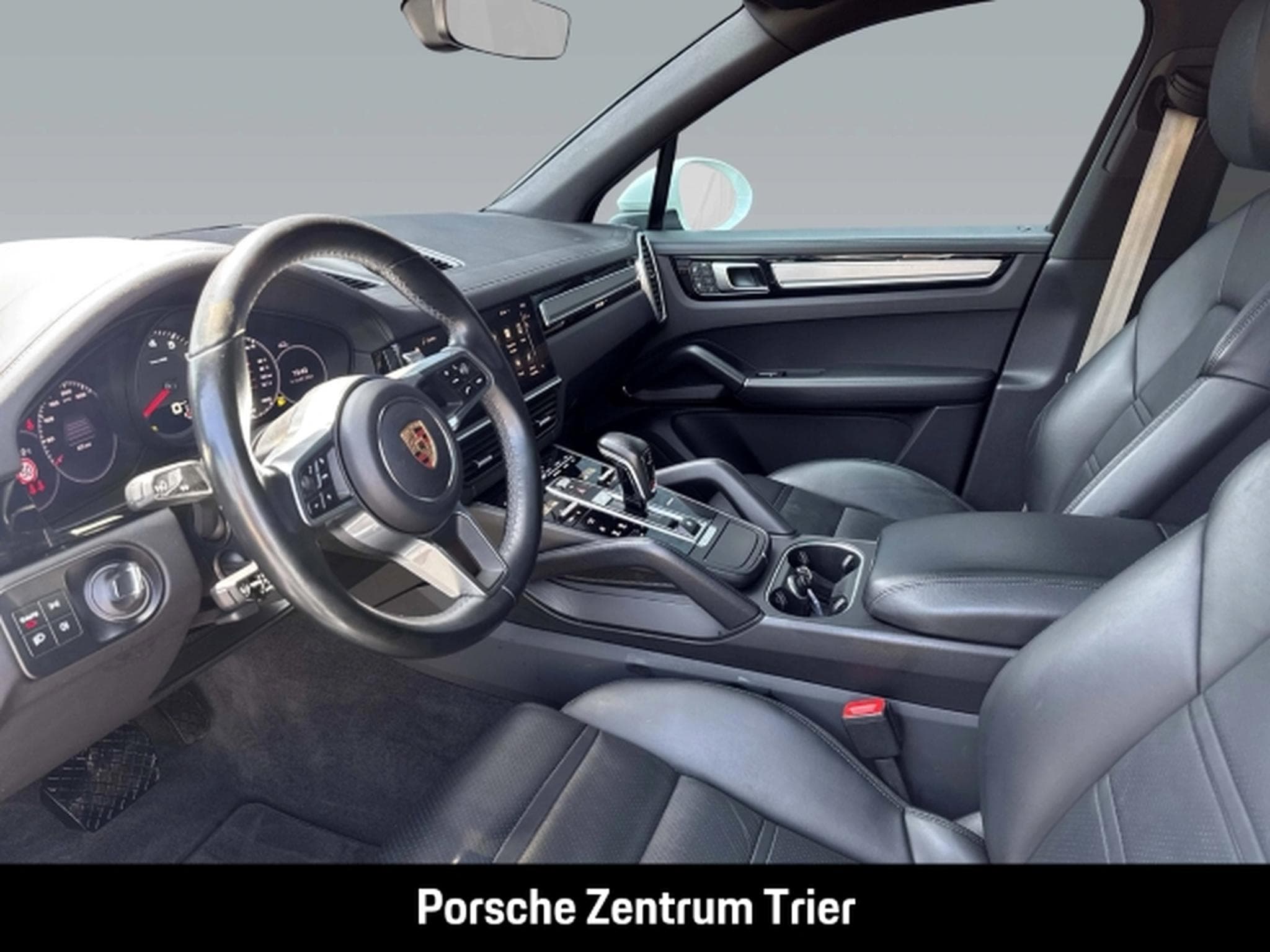 Porsche Cayenne Platinum Edition Soft-Close Head-Up BOSE (2023) - Photo 4