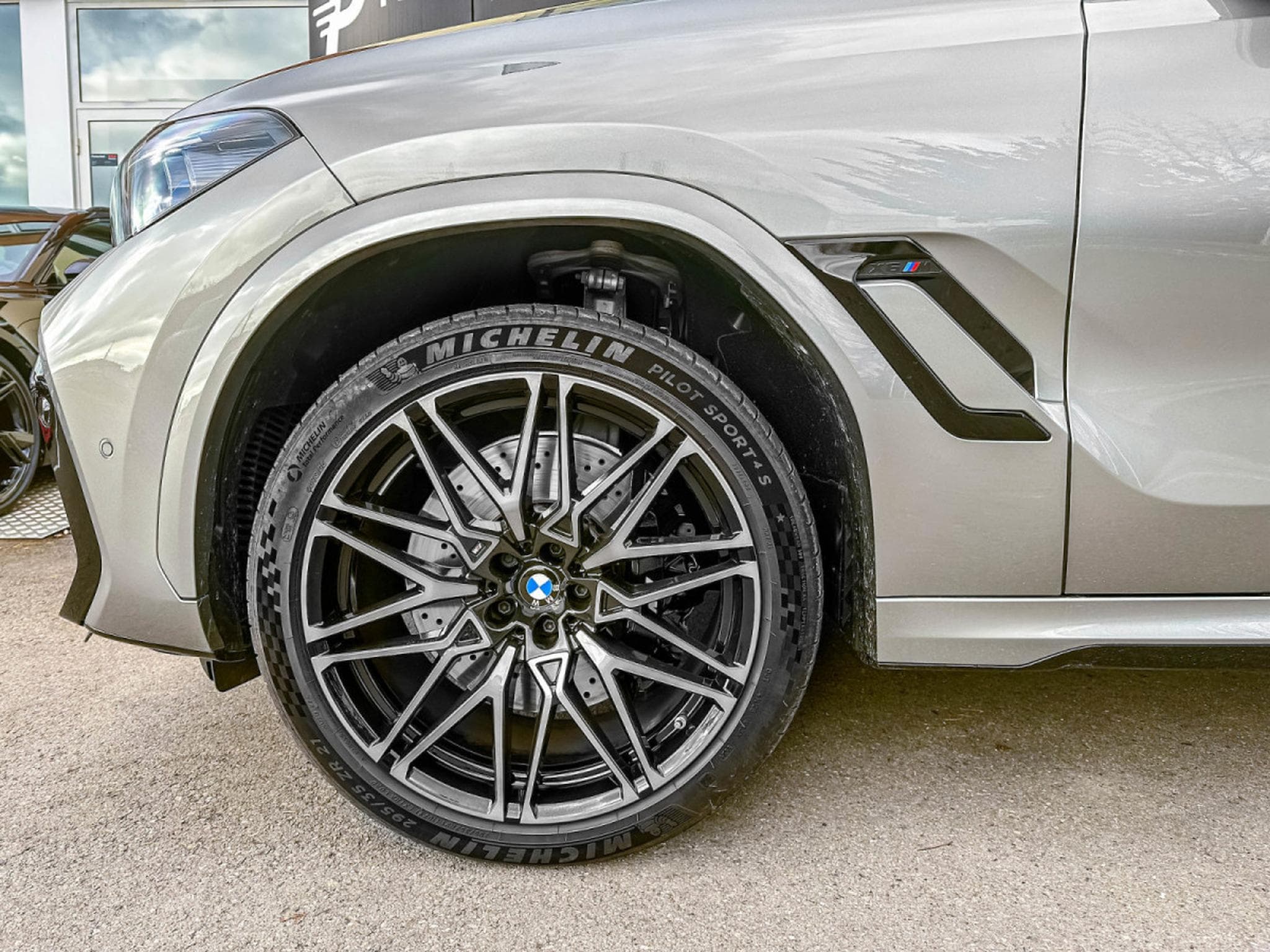 BMW X6M Competition,/Pano/Display/Soft/Keles/360° ACC+ AHK/ Laser Si (2022) - Foto 21