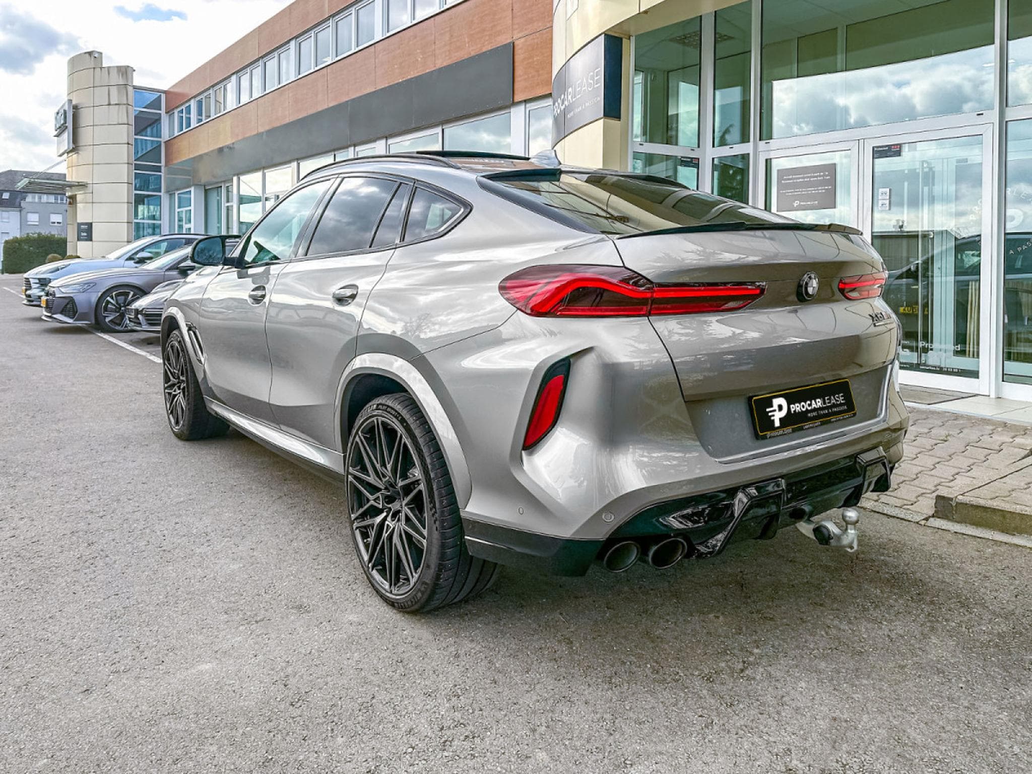 BMW X6M Competition,/Pano/Display/Soft/Keles/360° ACC+ AHK/ Laser Si (2022) - Foto 4