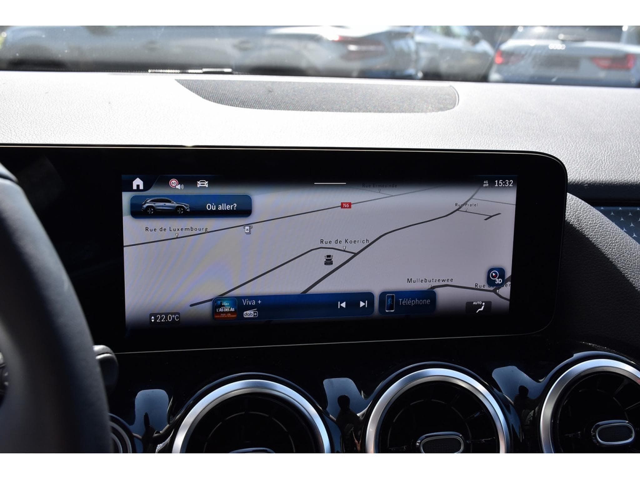 Mercedes GLA 200 CDI Progressive 8G-Tronic PANO LANE GPS CAM 1° MAIN (2024) - Foto 11