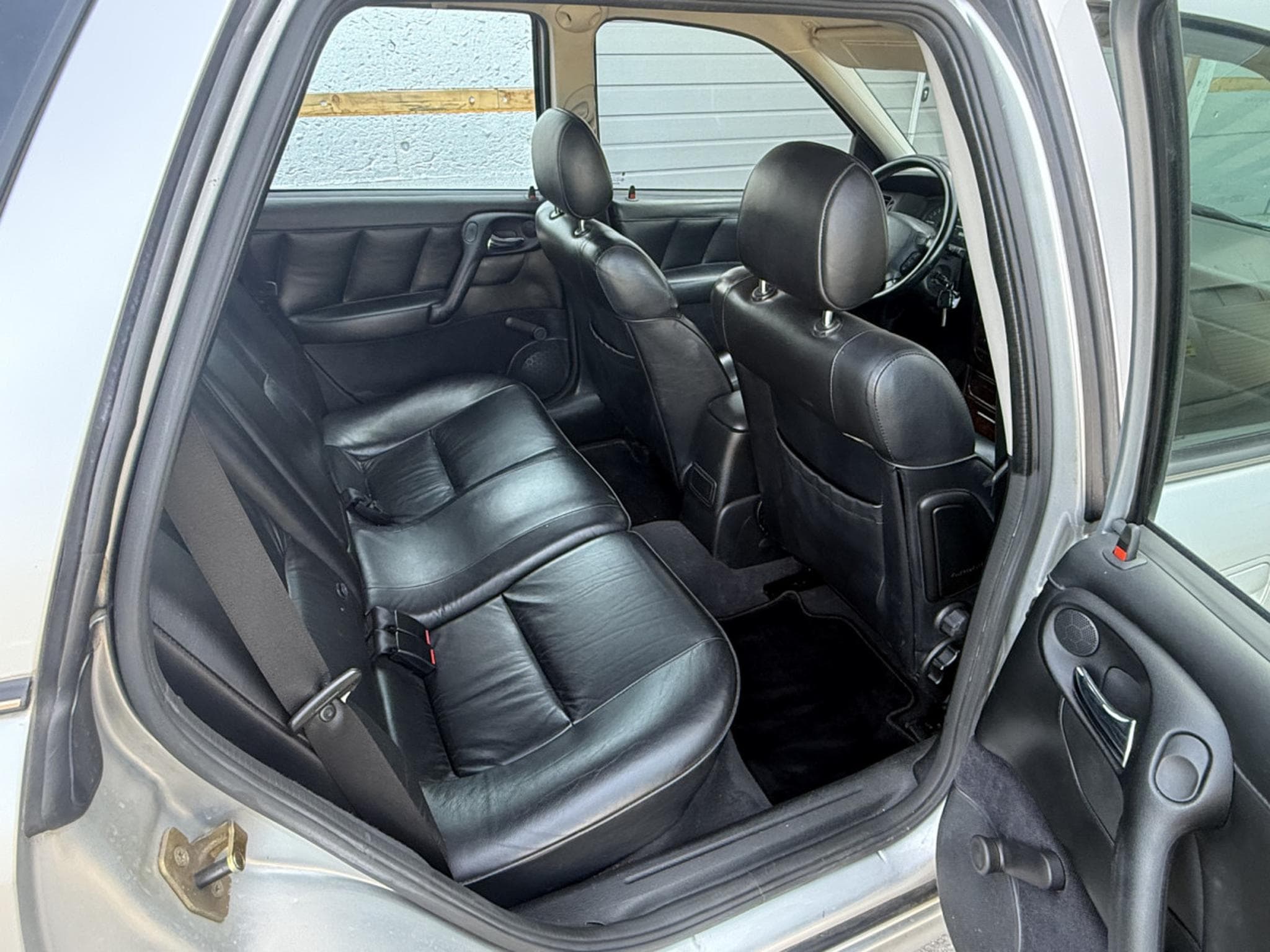 Opel Vectra 2.0 dTi 100 Caravan (2000) - Photo 7