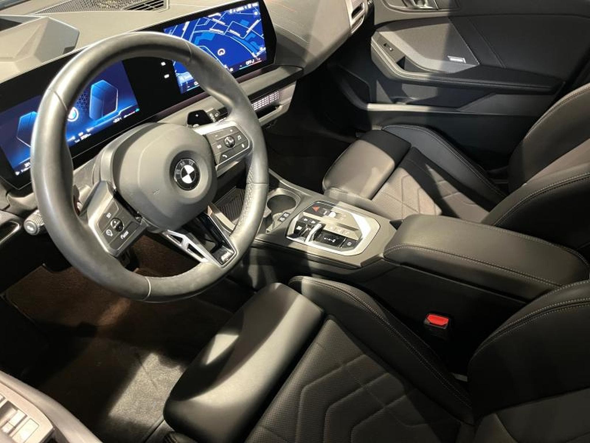 BMW 120 120d (2024) - Foto 10
