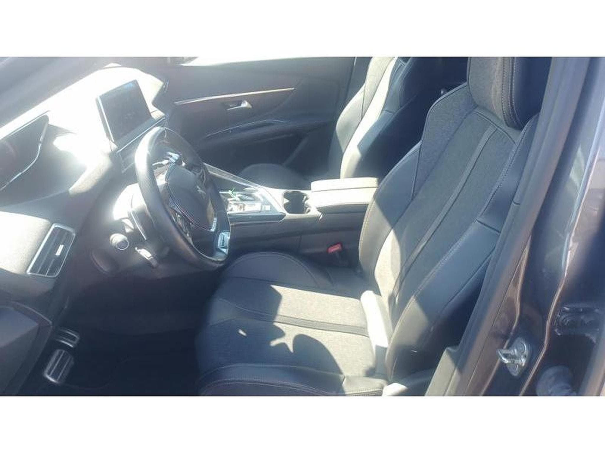 Peugeot 3008 II GT Line (2020) - Foto 19