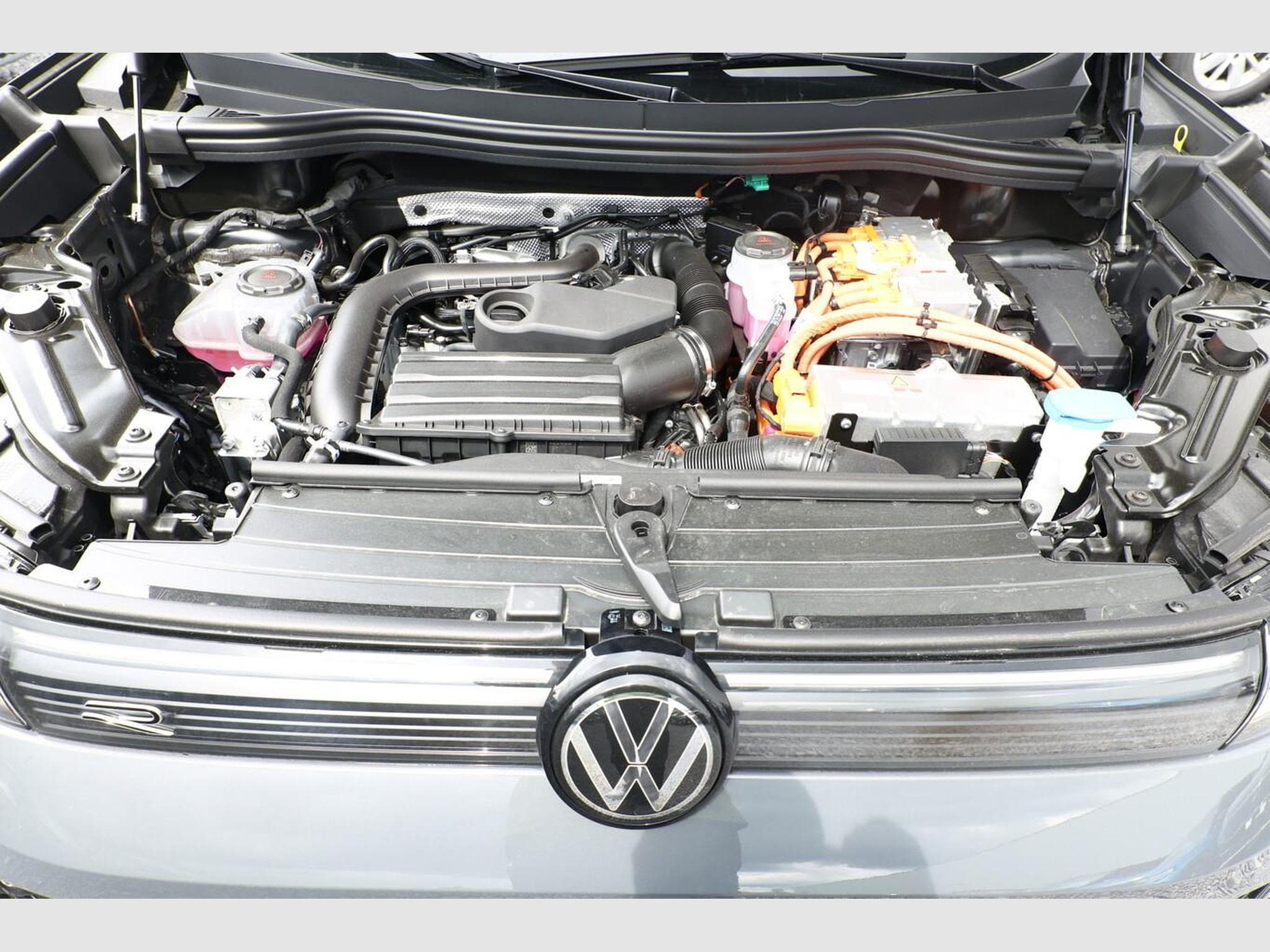VW Tiguan R-Line (2026) - Foto 12