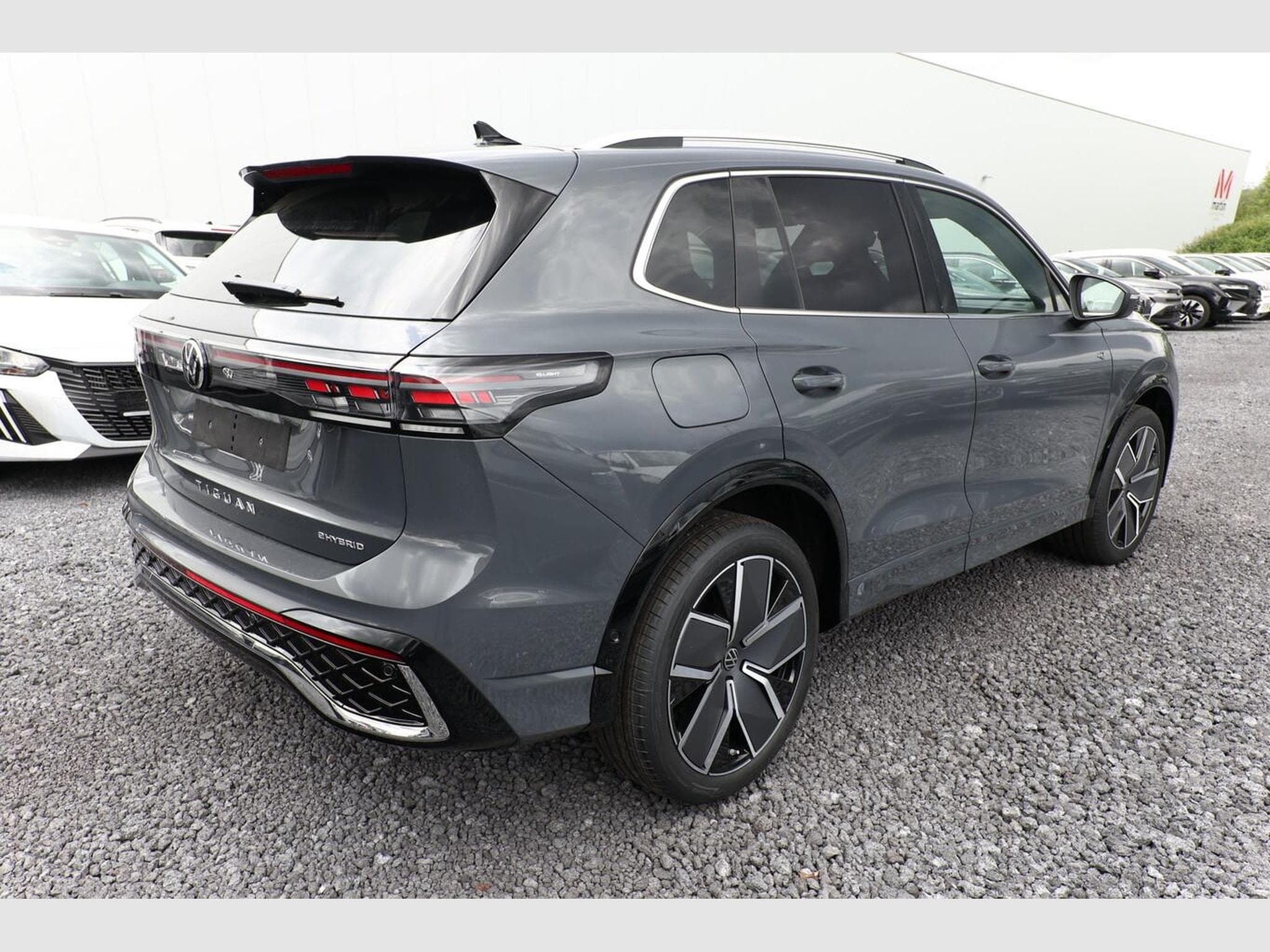 VW Tiguan R-Line (2026) - Foto 3