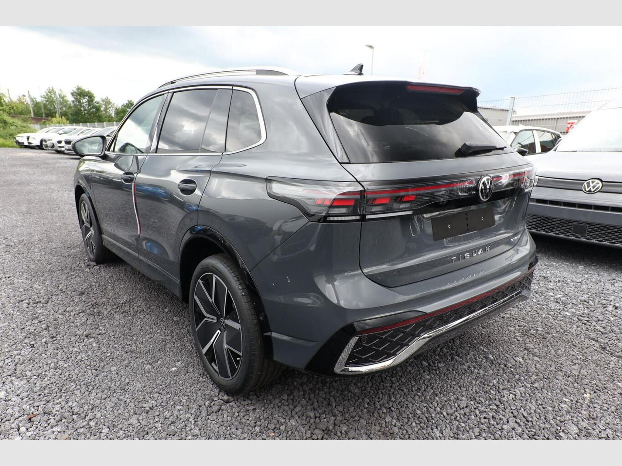 VW Tiguan R-Line (2026) - Foto 4