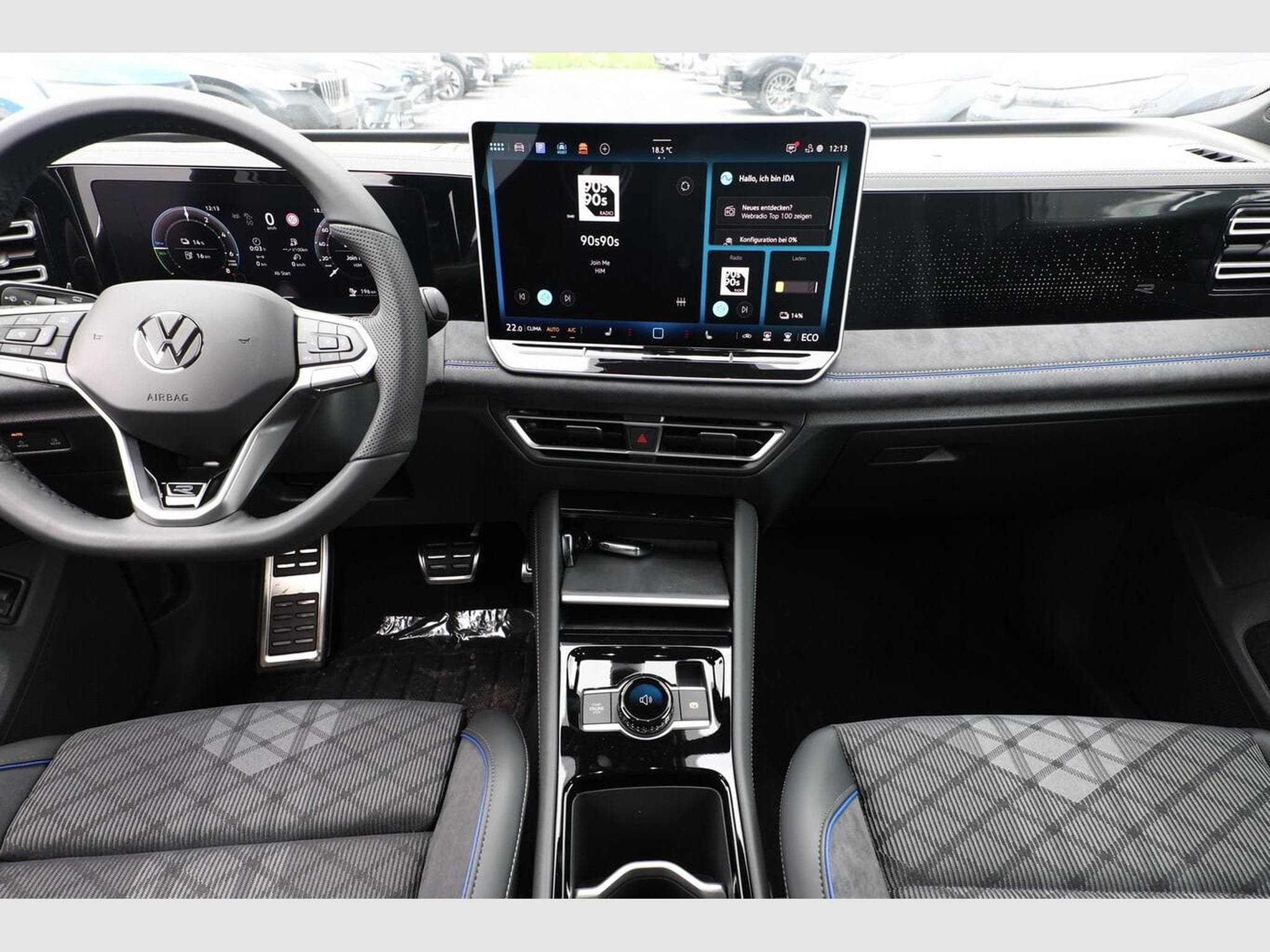 VW Tiguan R-Line (2026) - Foto 8