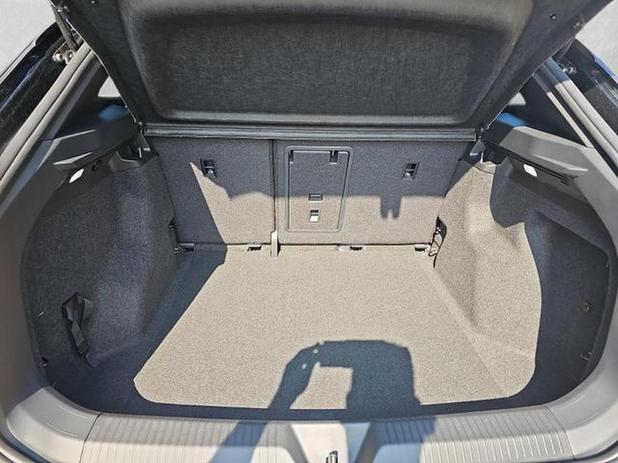 VW ID.4 Pro 210 kW mit Infotainment-Paket (2026) - Foto 14