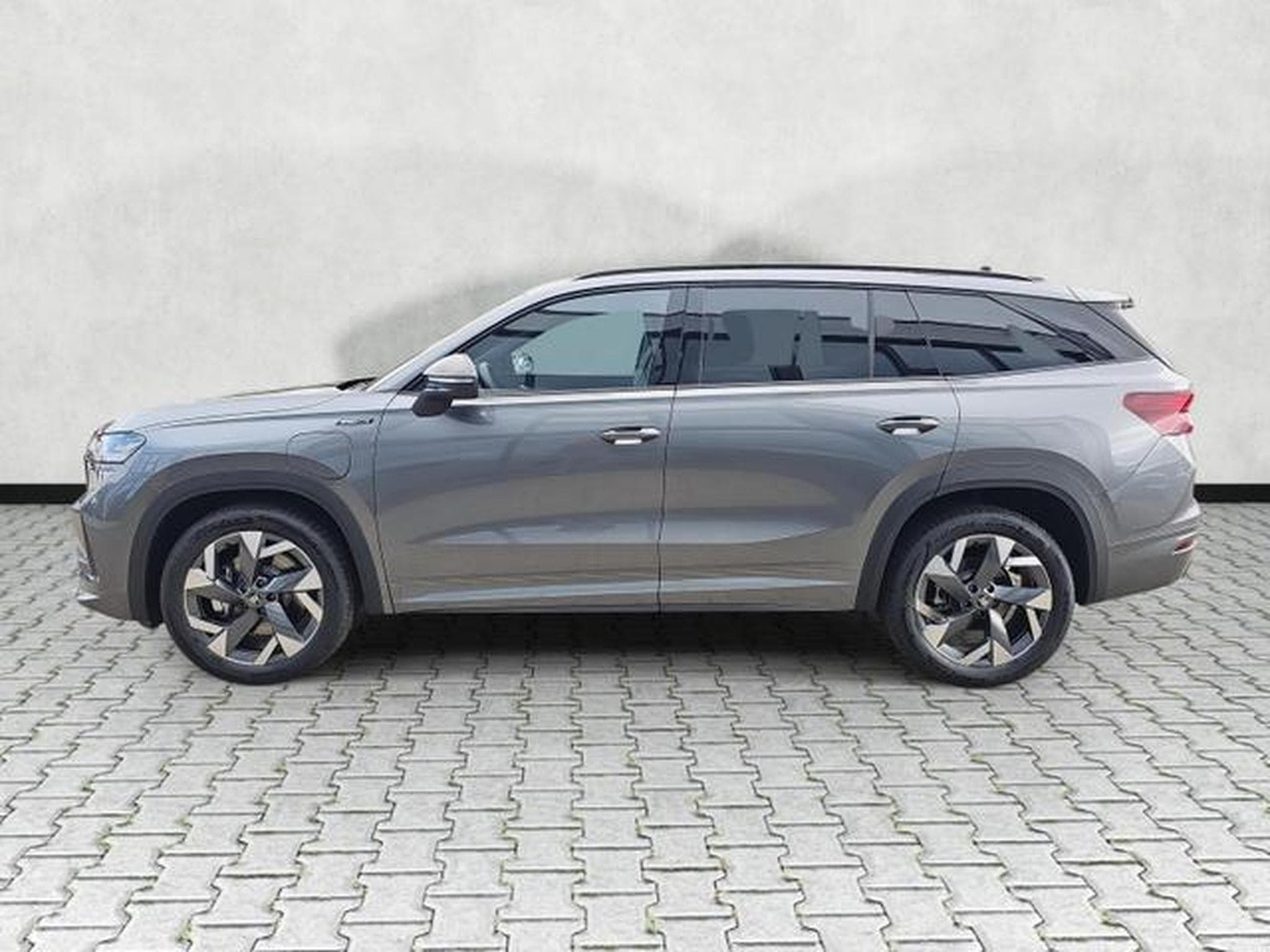 Skoda Kodiaq 1.5 TSI iV 150 kW Sportline (2026) - Foto 4