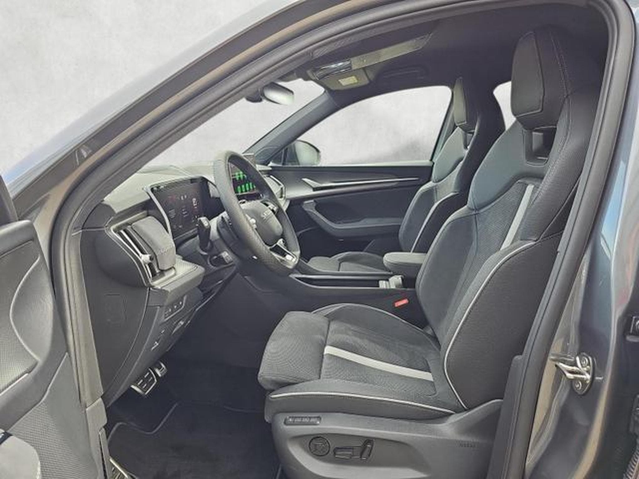 Skoda Kodiaq 1.5 TSI iV 150 kW Sportline (2026) - Foto 9