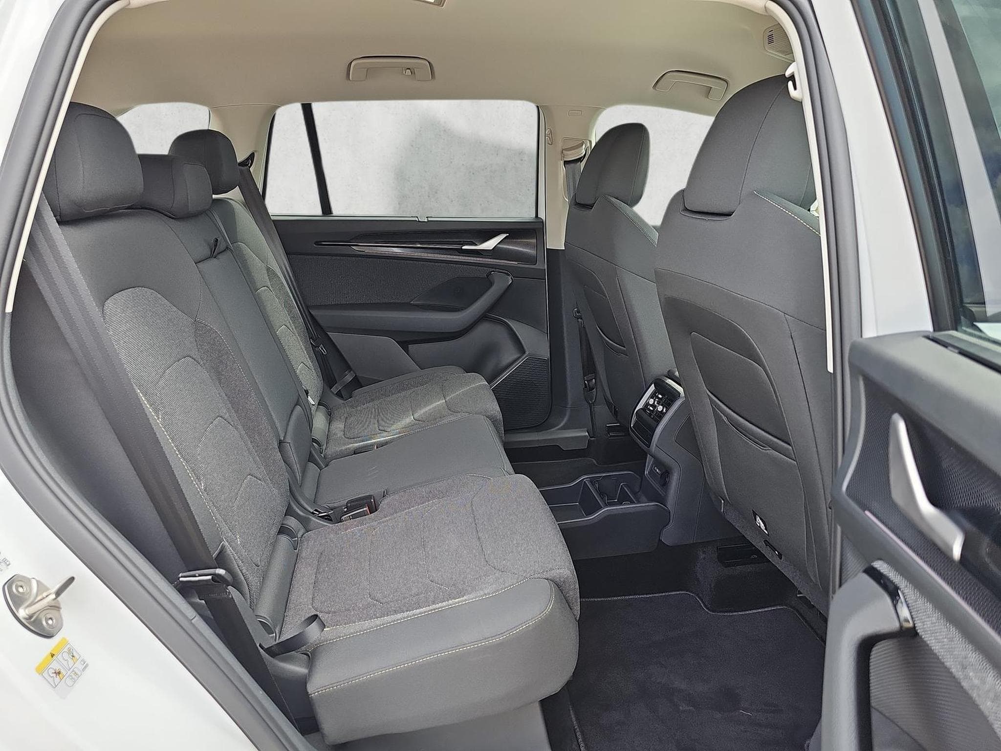 Skoda Kodiaq 1.5 TSI iV 150 kW Selection (2026) - Photo 13