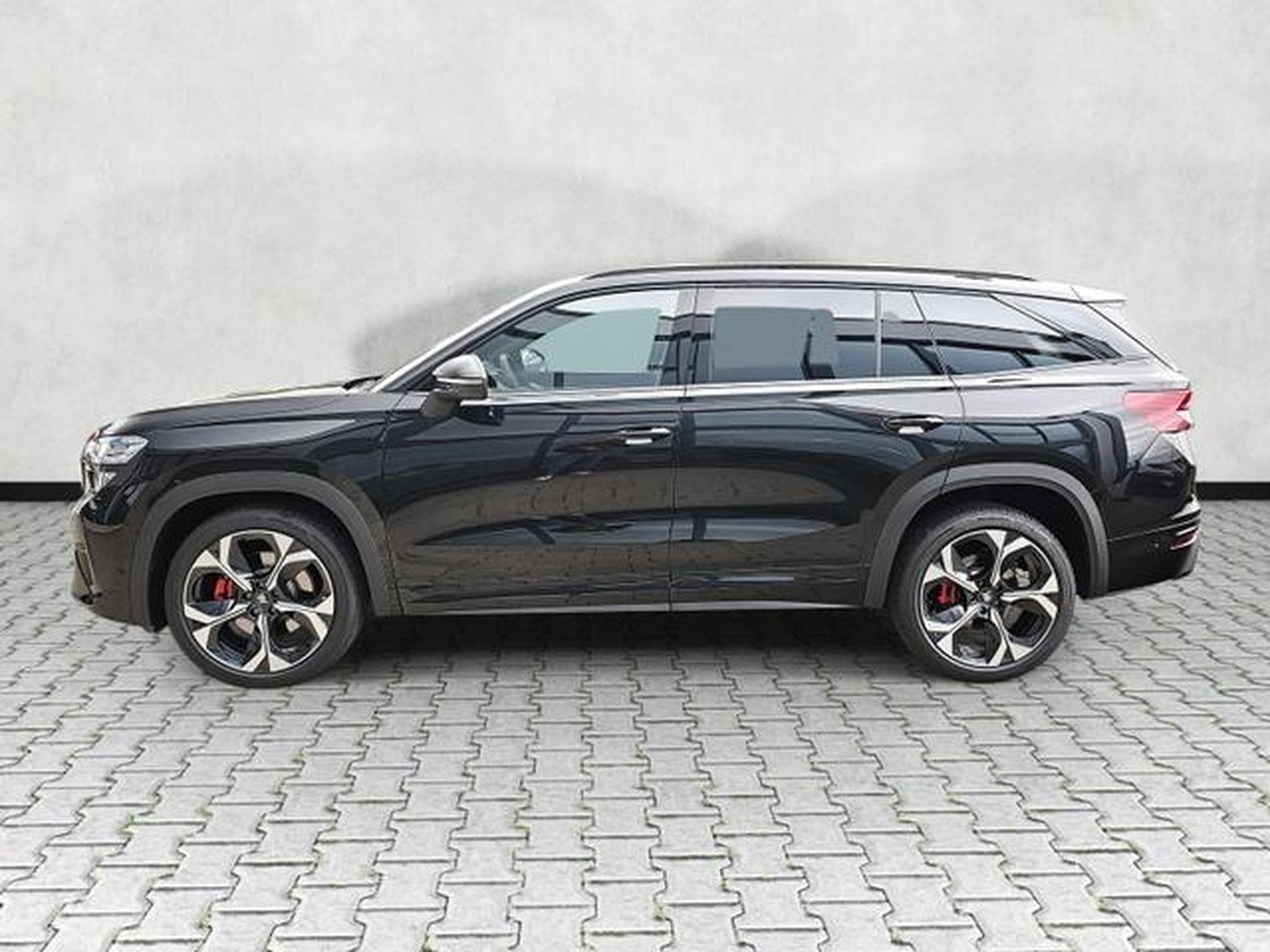 Skoda Kodiaq 2.0 TSI 195 kW 4x4 RS (2026) - Photo 4