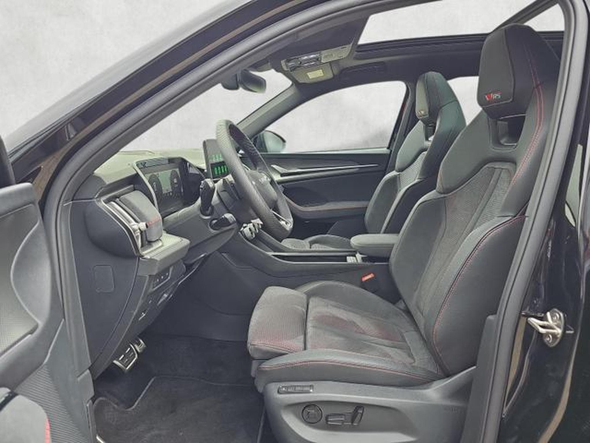 Skoda Kodiaq 2.0 TSI 195 kW 4x4 RS (2026) - Photo 9