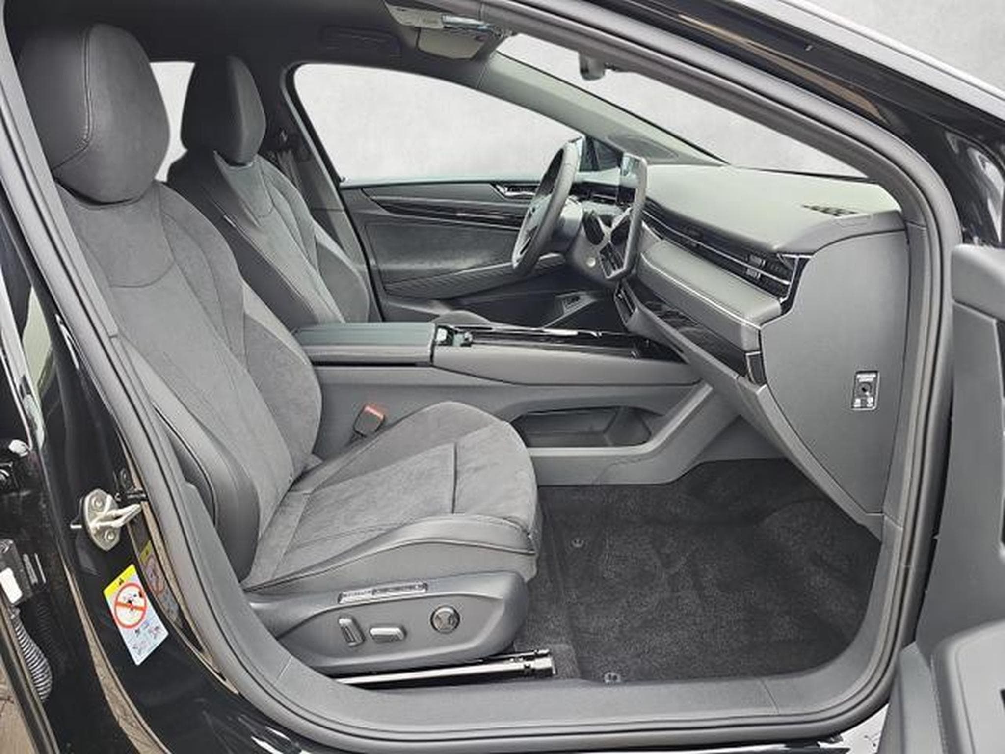 VW ID.7 Pro 210 kW (2026) - Foto 10