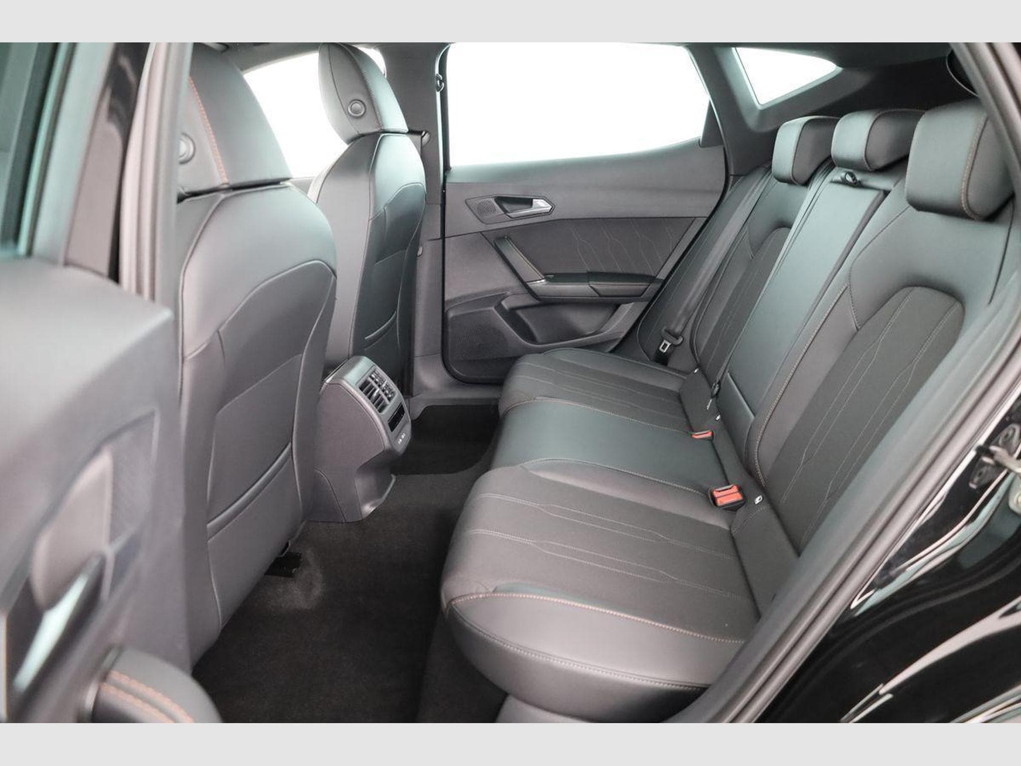 Seat Multivan DSG Facelift, AHK, (2024) - Photo 10