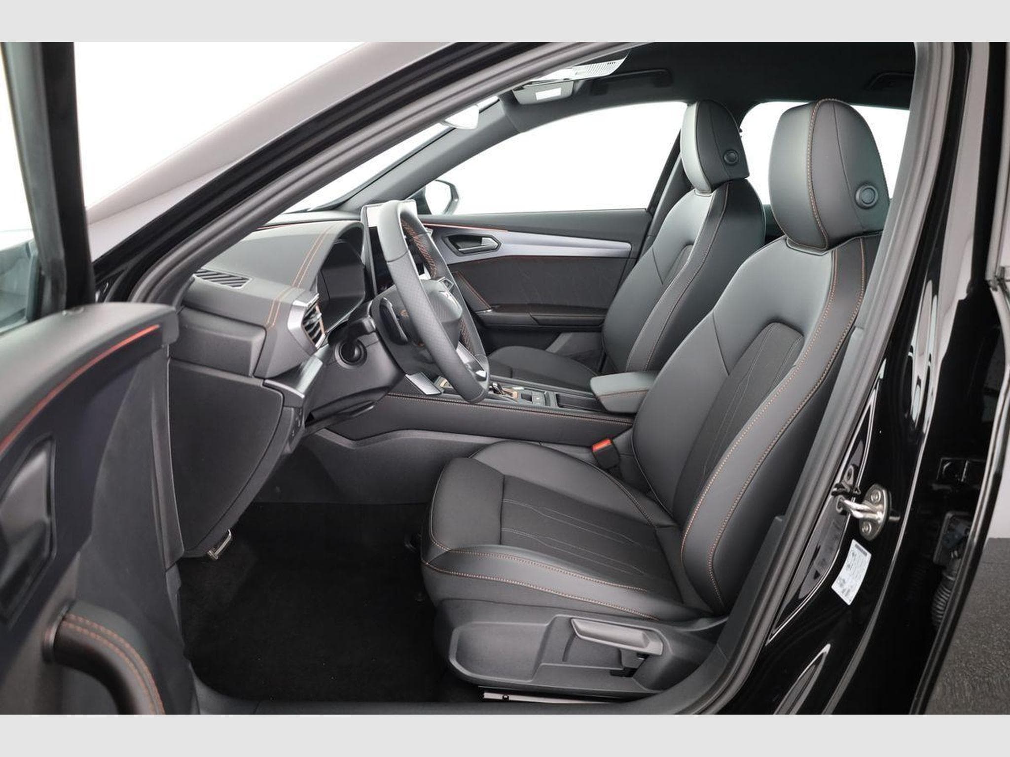 Seat Multivan DSG Facelift, AHK, (2024) - Photo 9