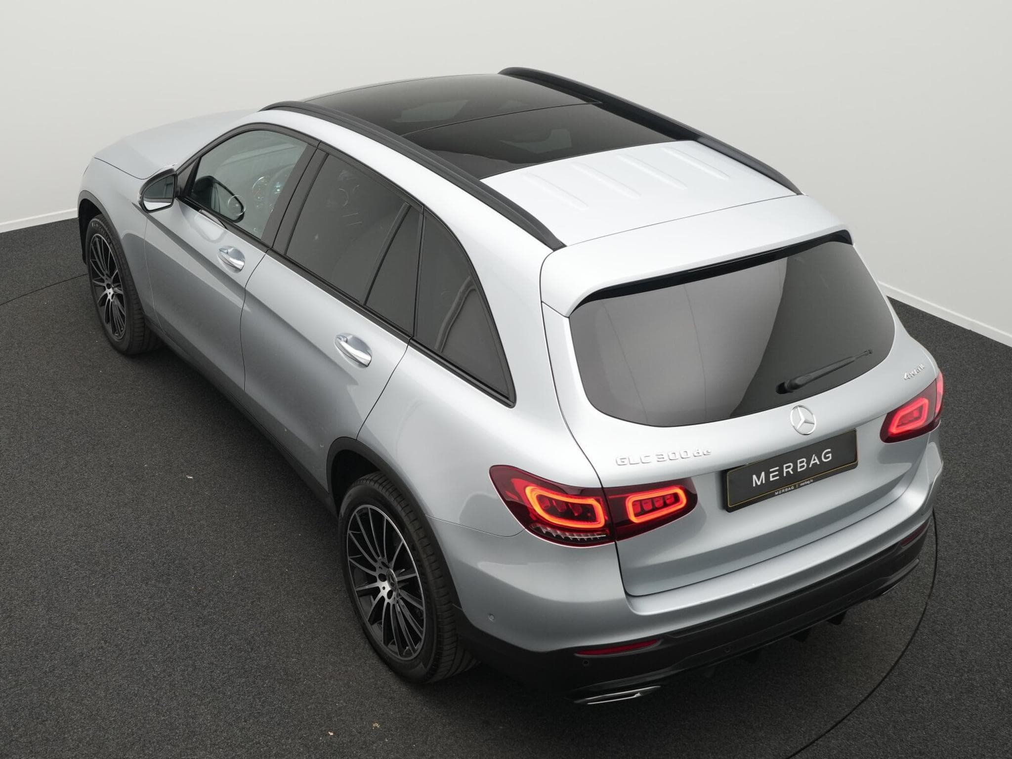 Mercedes GLC 300 de 4MATIC (2022) - Photo 11