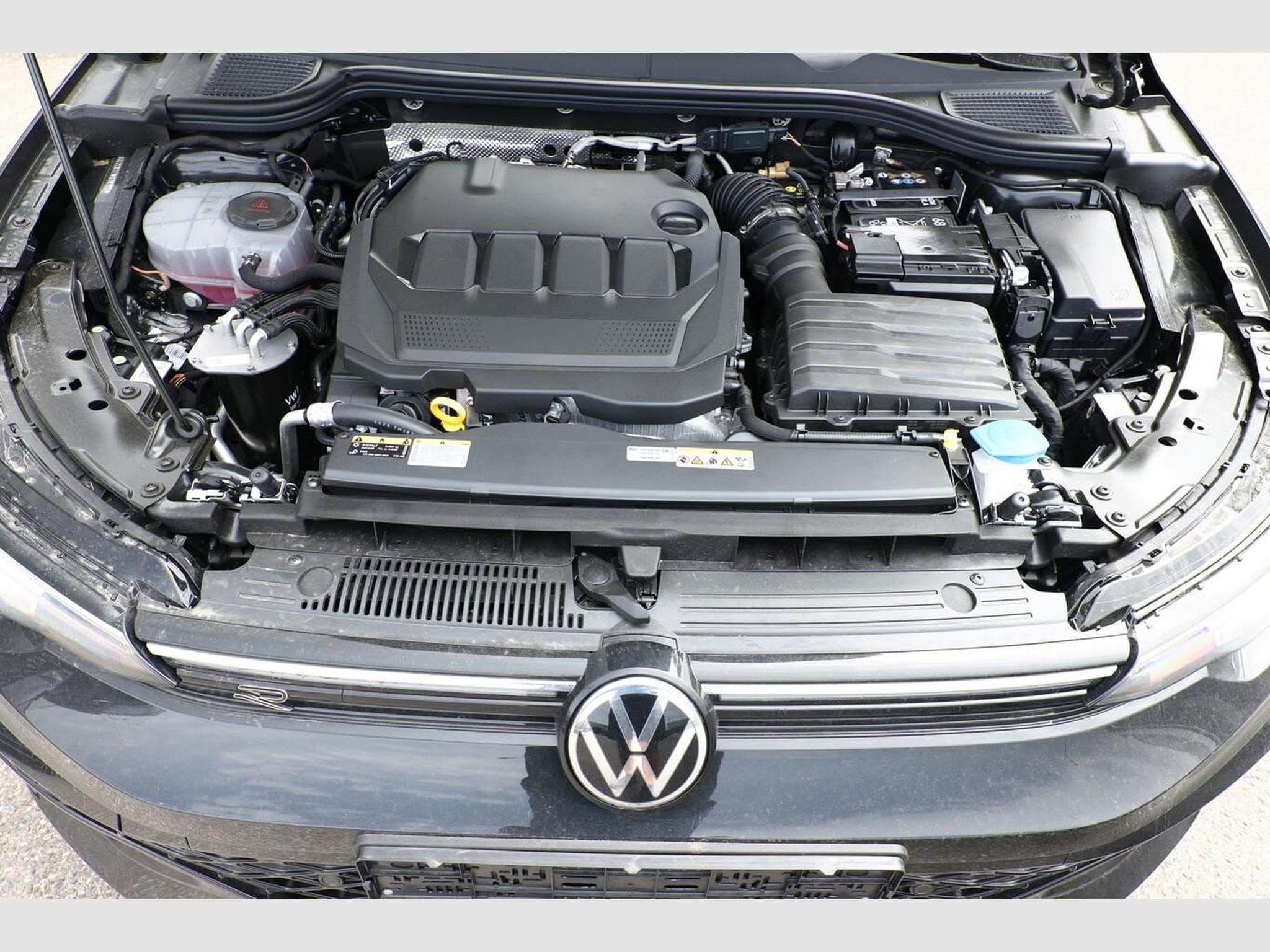 VW Golf Variant R-Line (2026) - Photo 12
