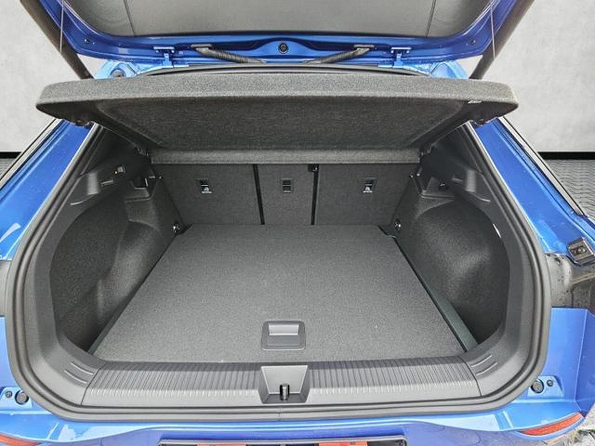 VW T-Roc 1.5 eTSI 110 kW R-Line (2026) - Foto 14