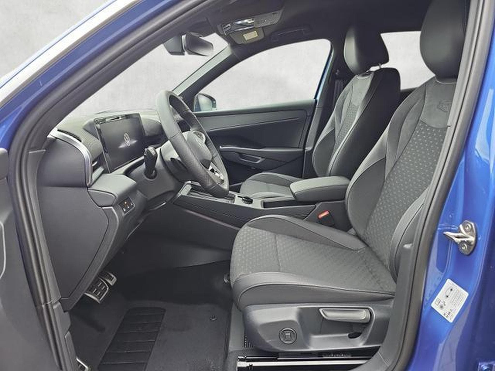 VW T-Roc 1.5 eTSI 110 kW R-Line (2026) - Foto 9