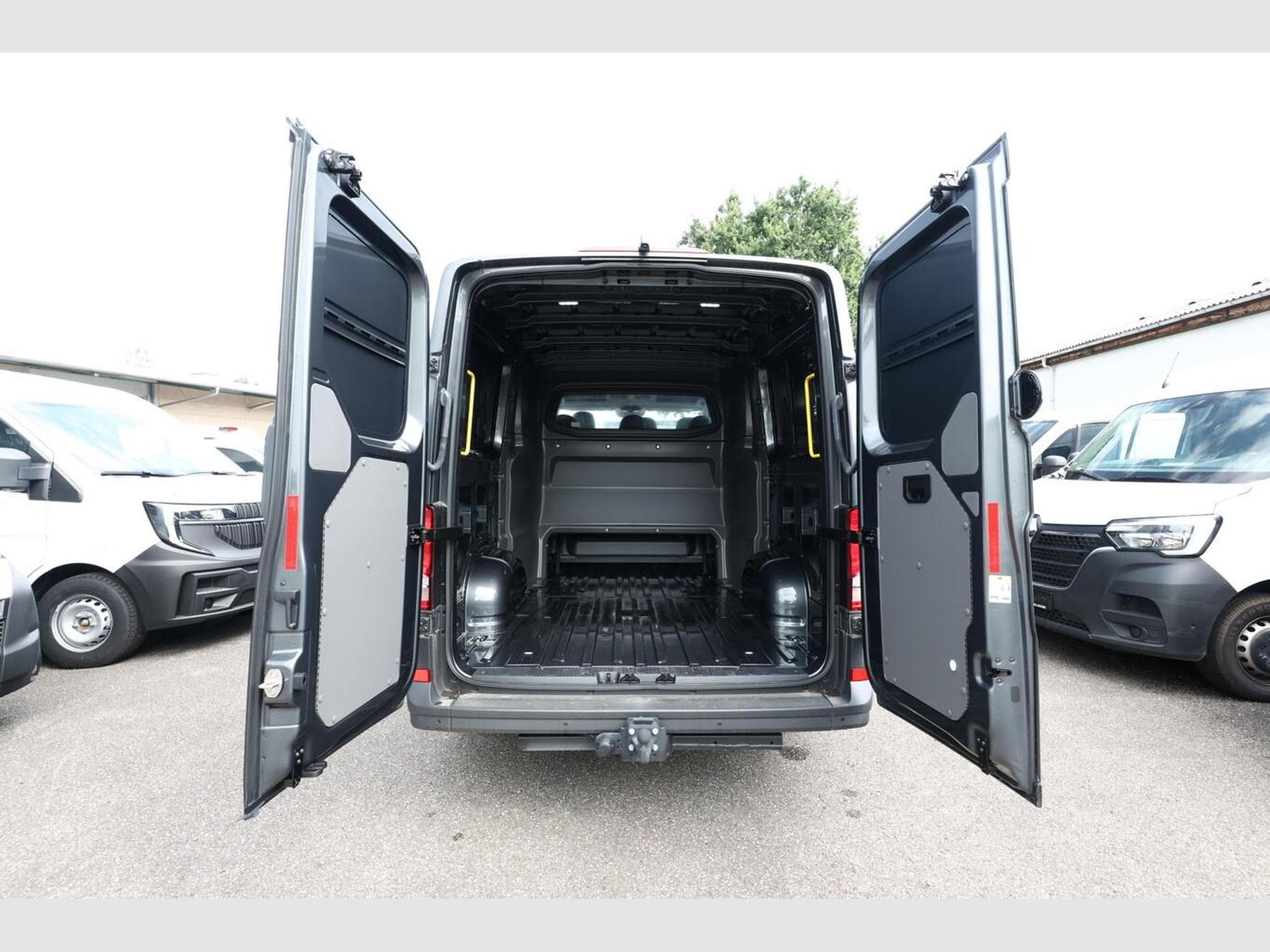 VW Crafter Plus (2026) - Foto 11