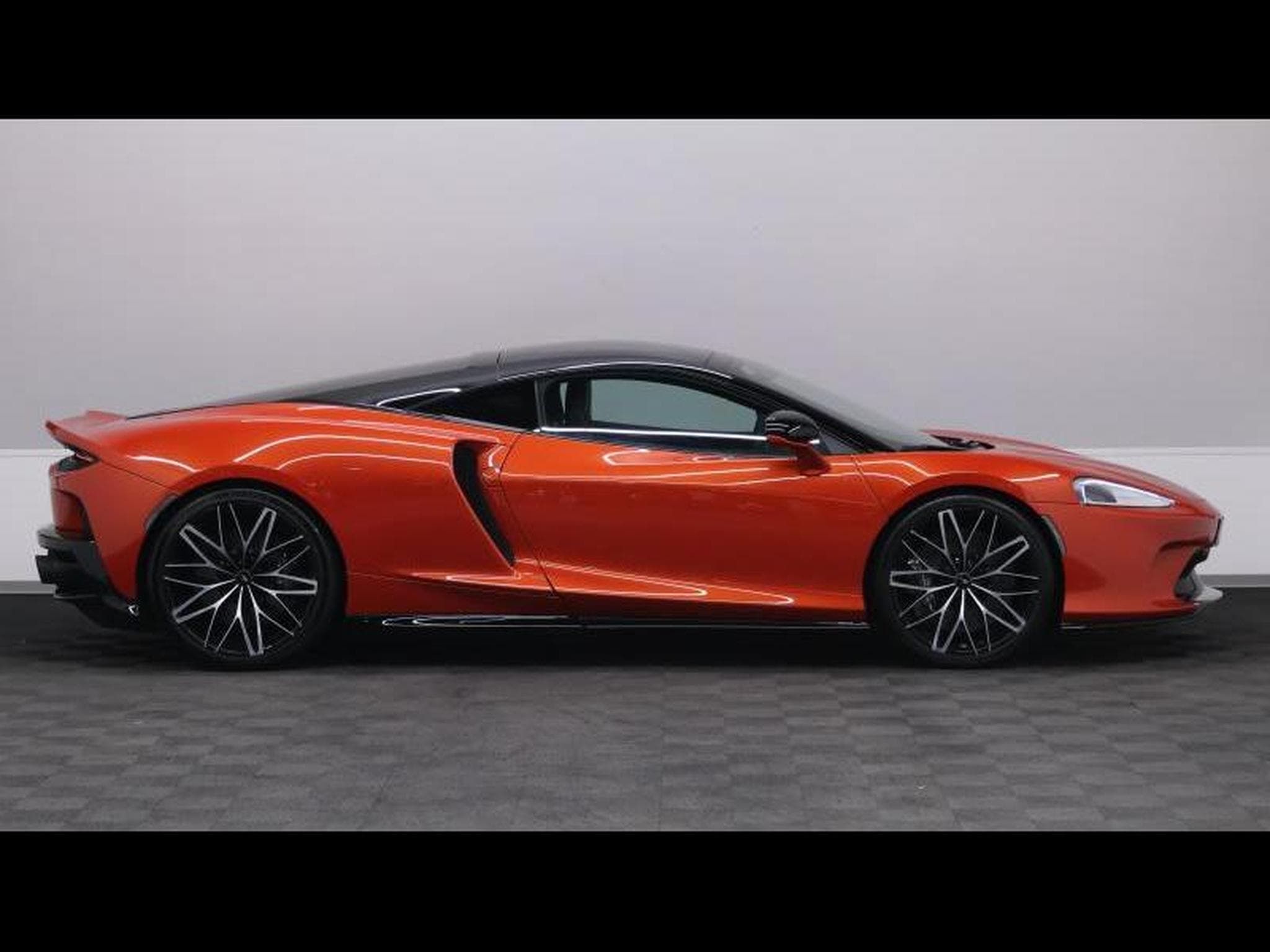 McLaren AMG GT 4.0 V8 620ch Coupé (2022) - Photo 10
