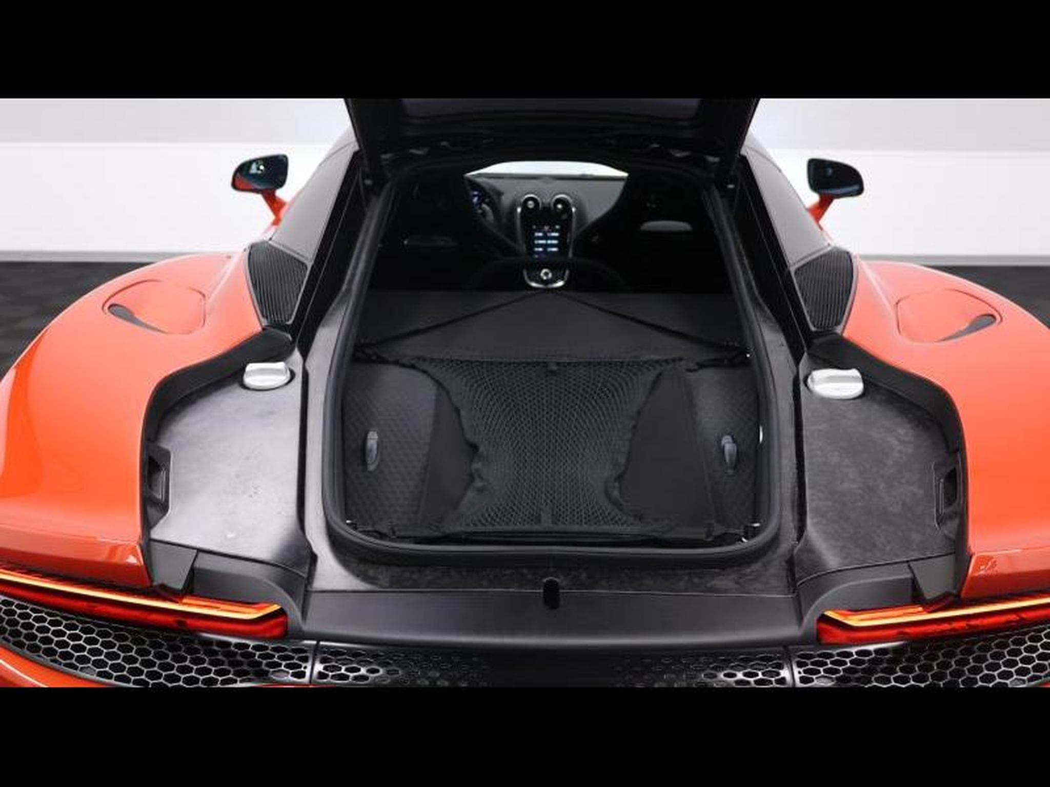 McLaren AMG GT 4.0 V8 620ch Coupé (2022) - Photo 18
