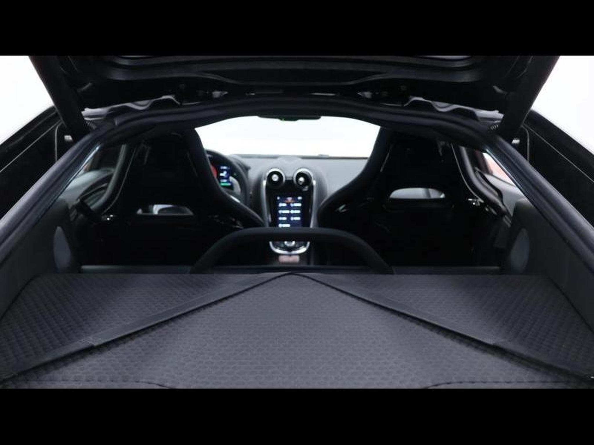 McLaren AMG GT 4.0 V8 620ch Coupé (2022) - Photo 19