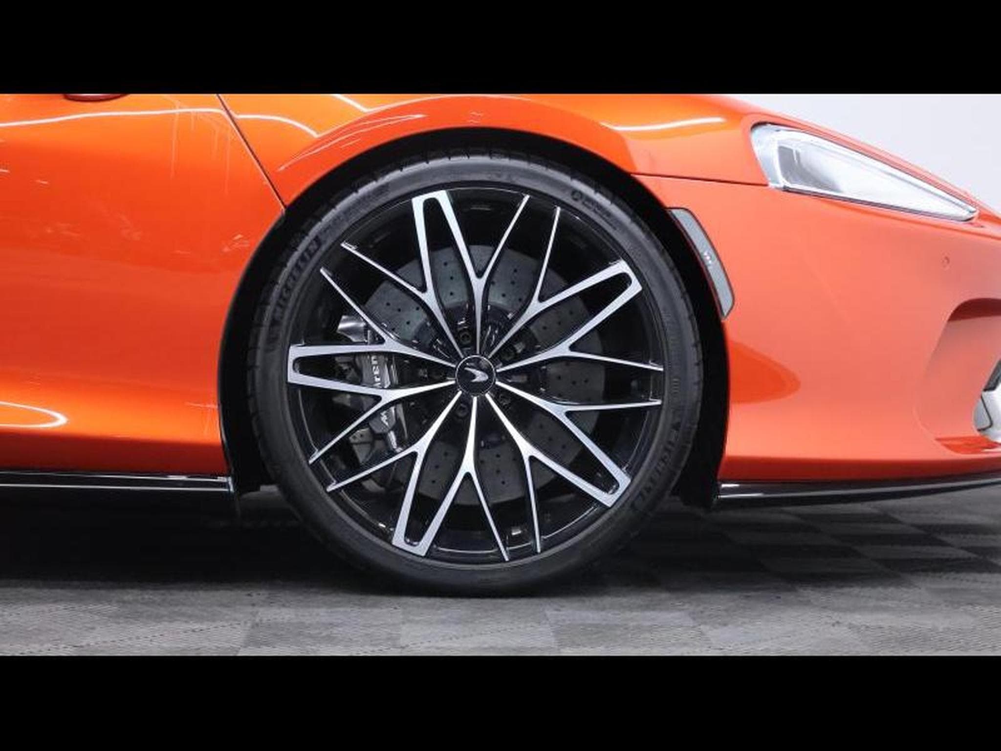McLaren AMG GT 4.0 V8 620ch Coupé (2022) - Photo 23