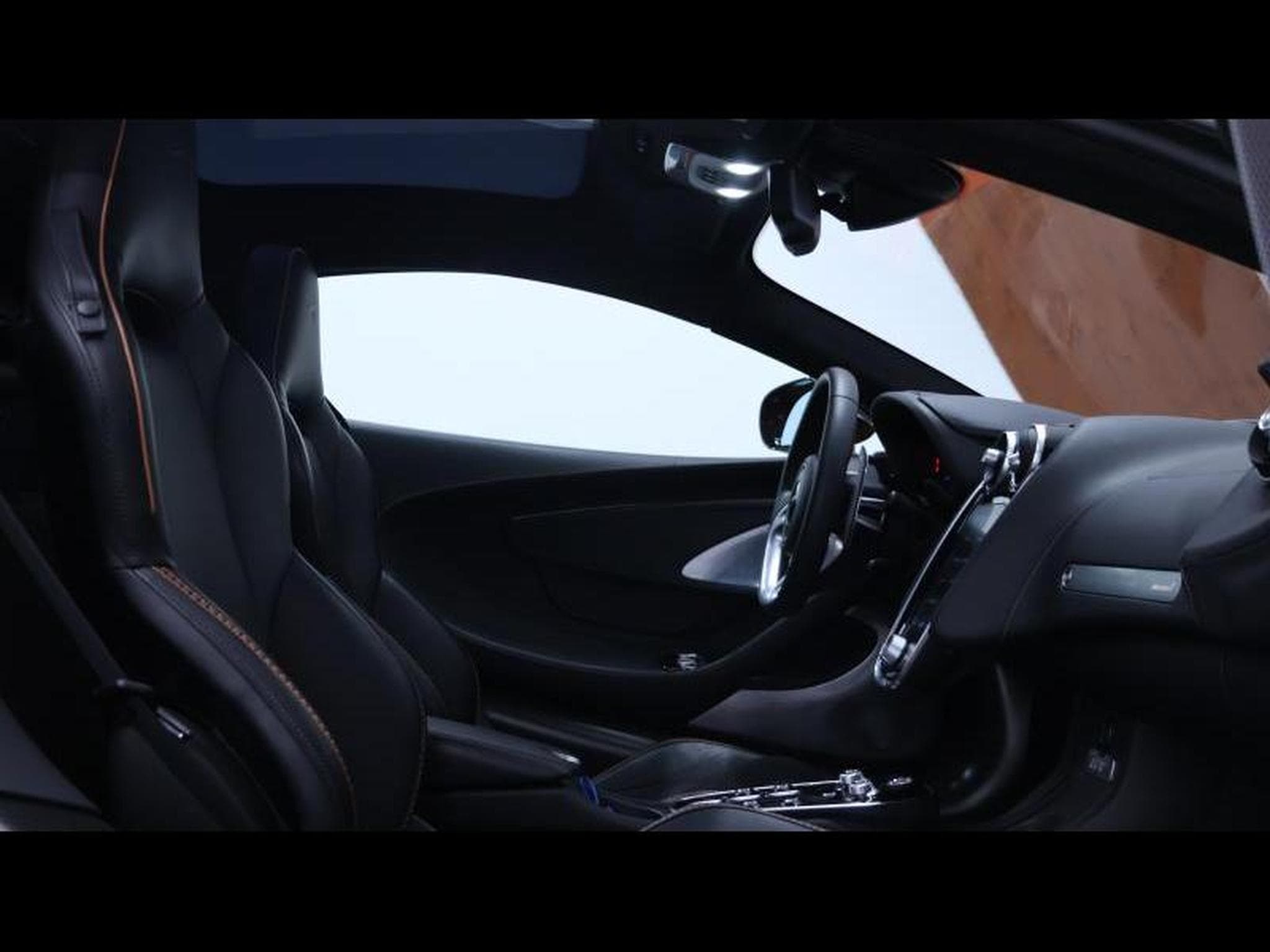 McLaren AMG GT 4.0 V8 620ch Coupé (2022) - Photo 27