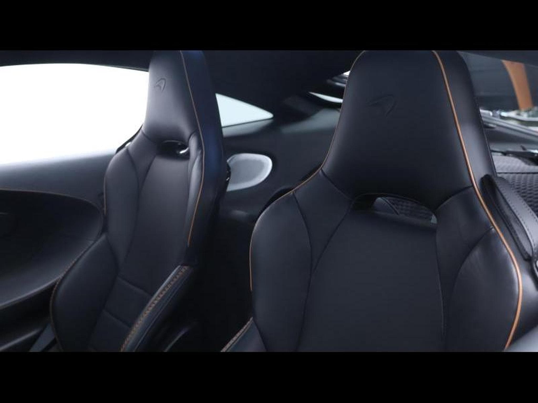 McLaren AMG GT 4.0 V8 620ch Coupé (2022) - Photo 30