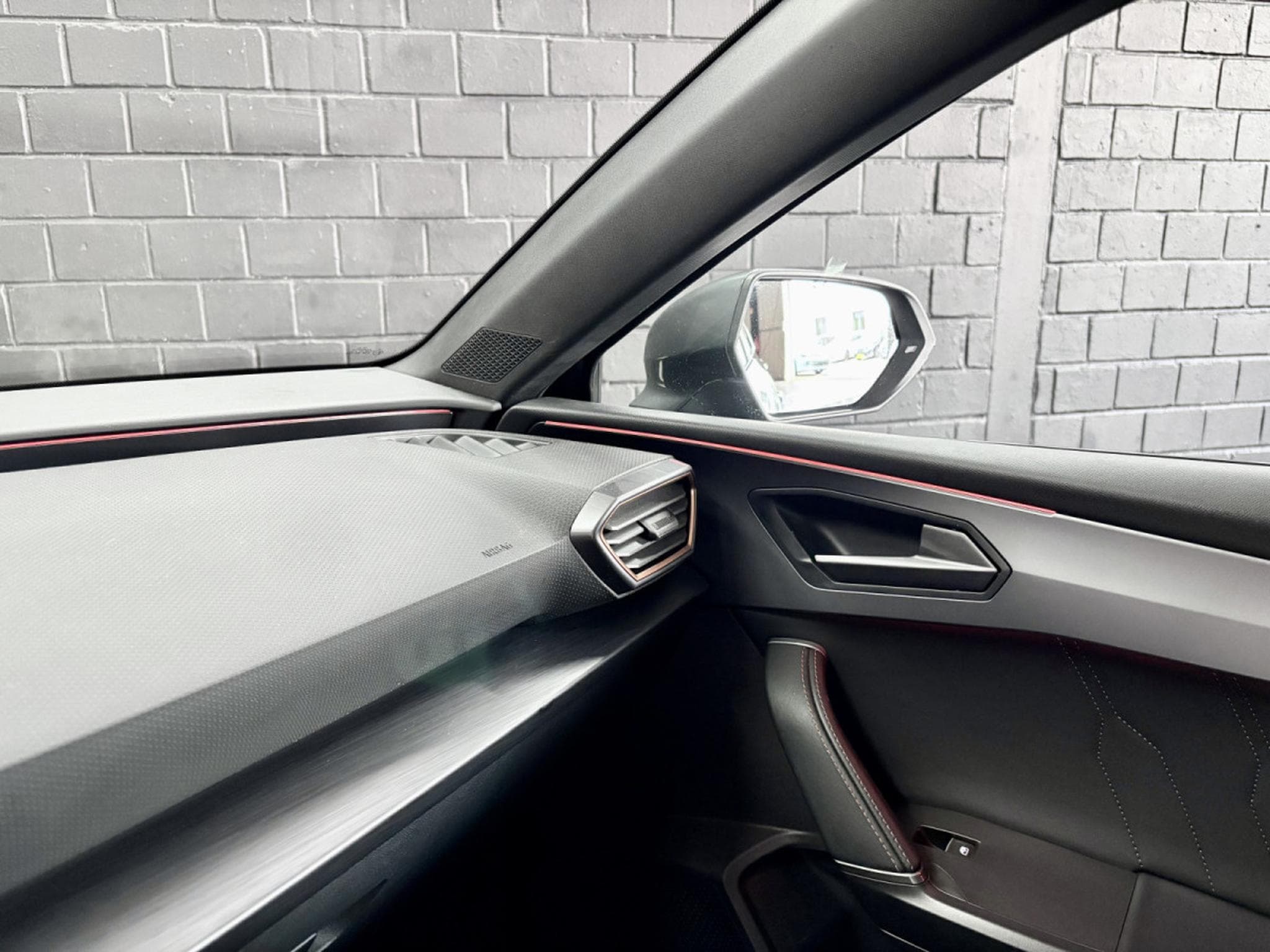 Cupra Leon 2.0 TSI 300CV * PANO * VSS * CAM* (2022) - Foto 19