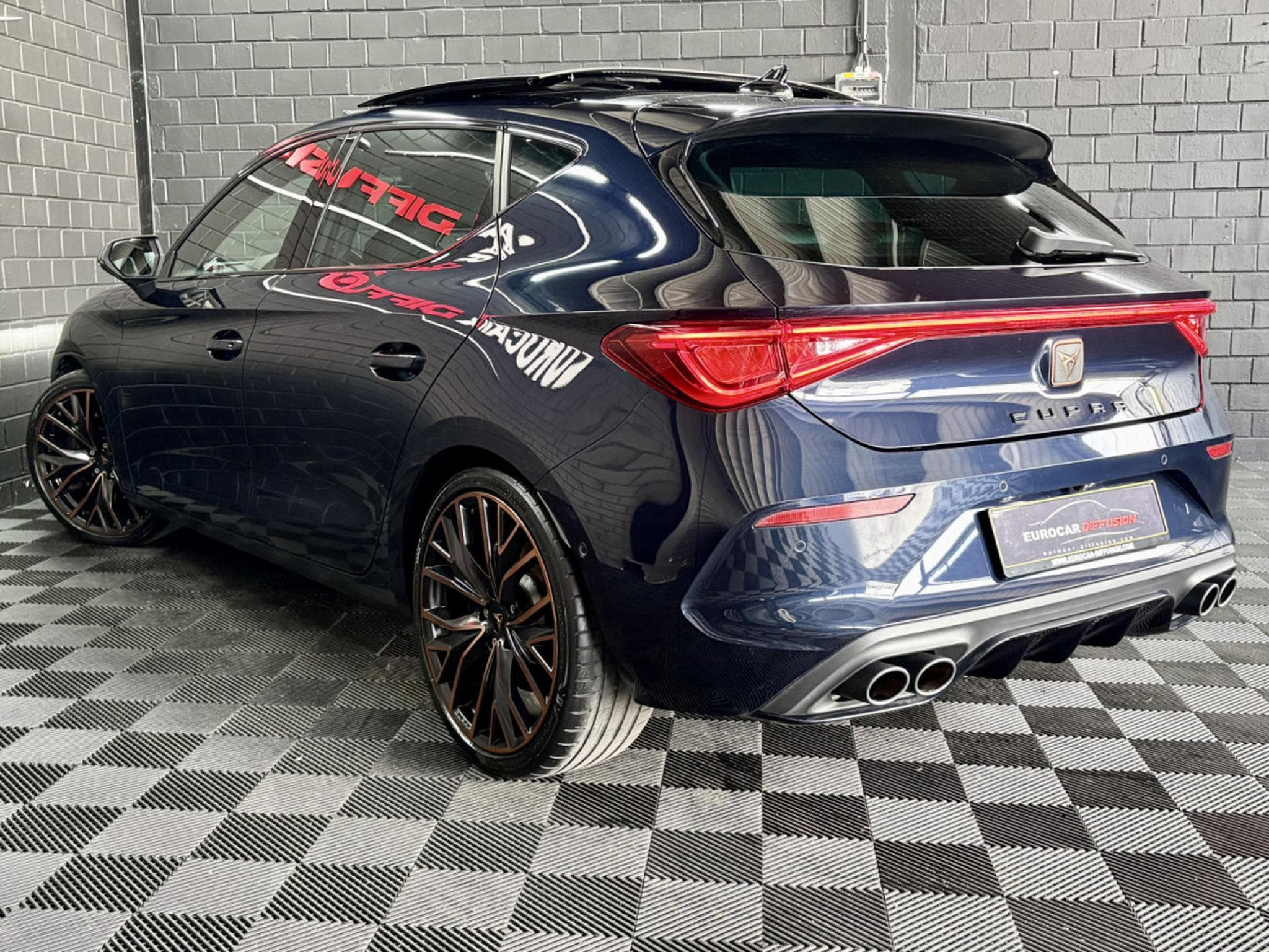 Cupra Leon 2.0 TSI 300CV * PANO * VSS * CAM* (2022) - Foto 4