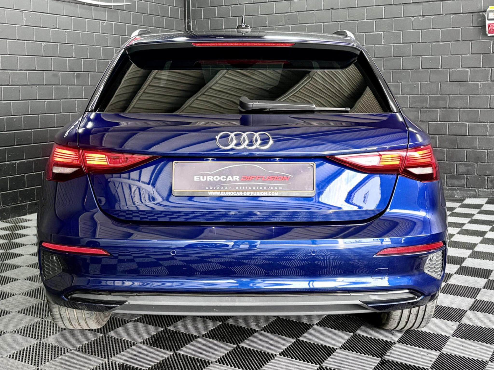 Audi A3 Sportback Advanced 30 TFSI 110 CV *ATTELAGE* * 18" * (2023) - Foto 5